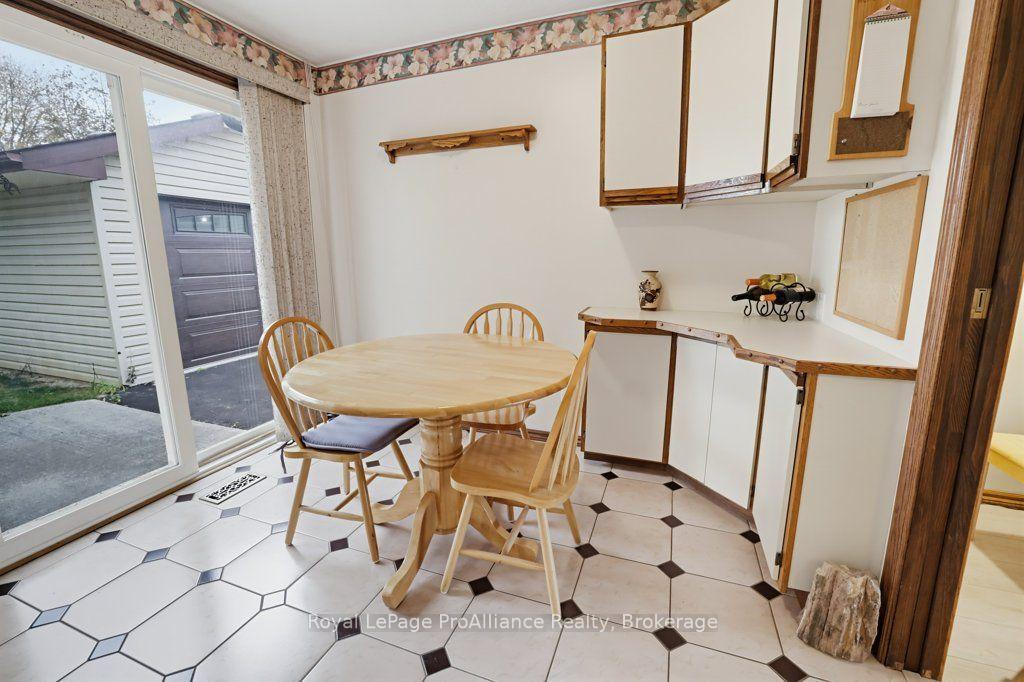 Photo 29 of 7 Yates Court, Belleville, Belleville Ward — HOMEH