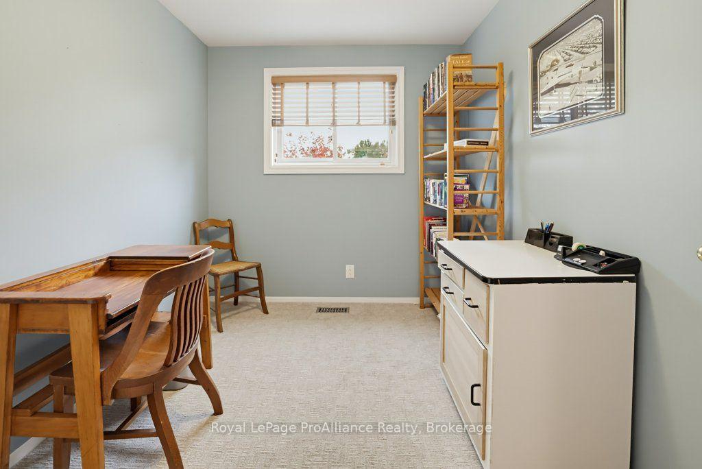 Photo 47 of 7 Yates Court, Belleville, Belleville Ward — HOMEH