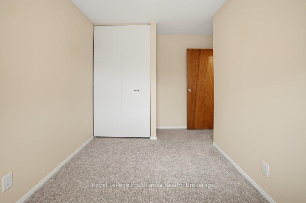 Photo 55 of 7 Yates Court, Belleville, Belleville Ward — HOMEH