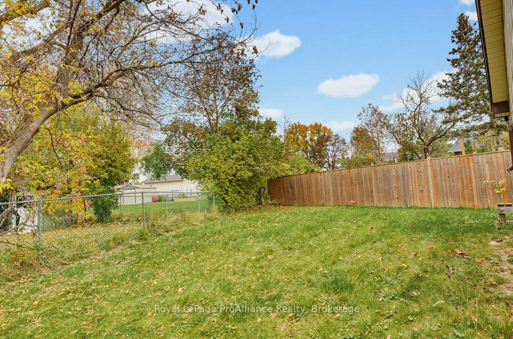 Photo 69 of 7 Yates Court, Belleville, Belleville Ward — HOMEH