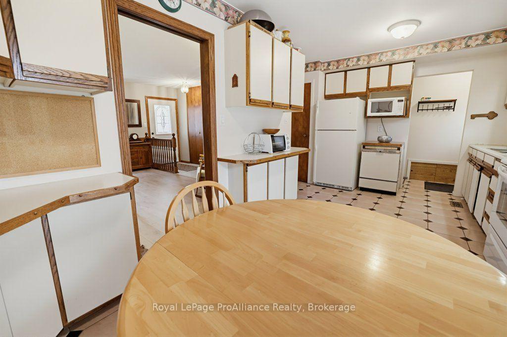 Photo 28 of 7 Yates Court, Belleville, Belleville Ward — HOMEH