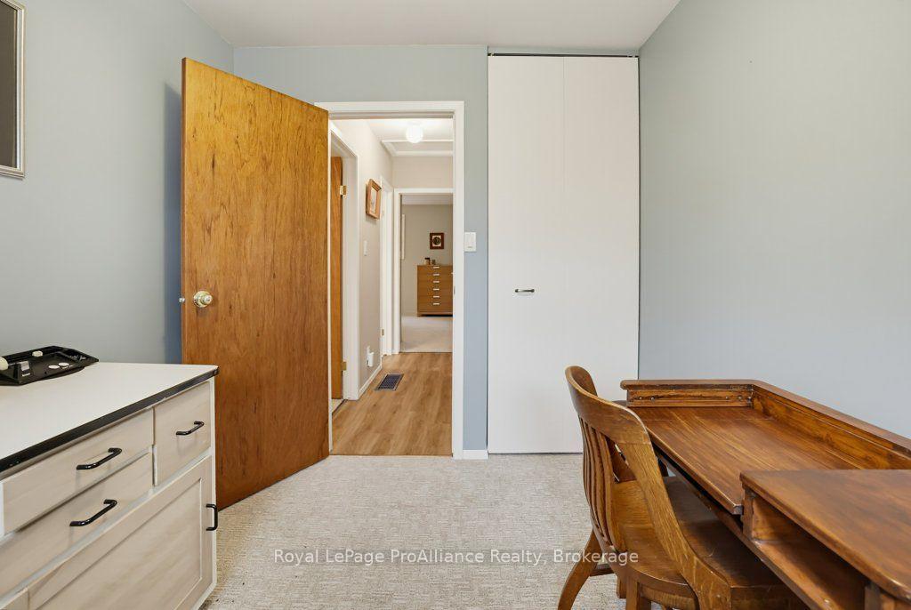 Photo 40 of 7 Yates Court, Belleville, Belleville Ward — HOMEH
