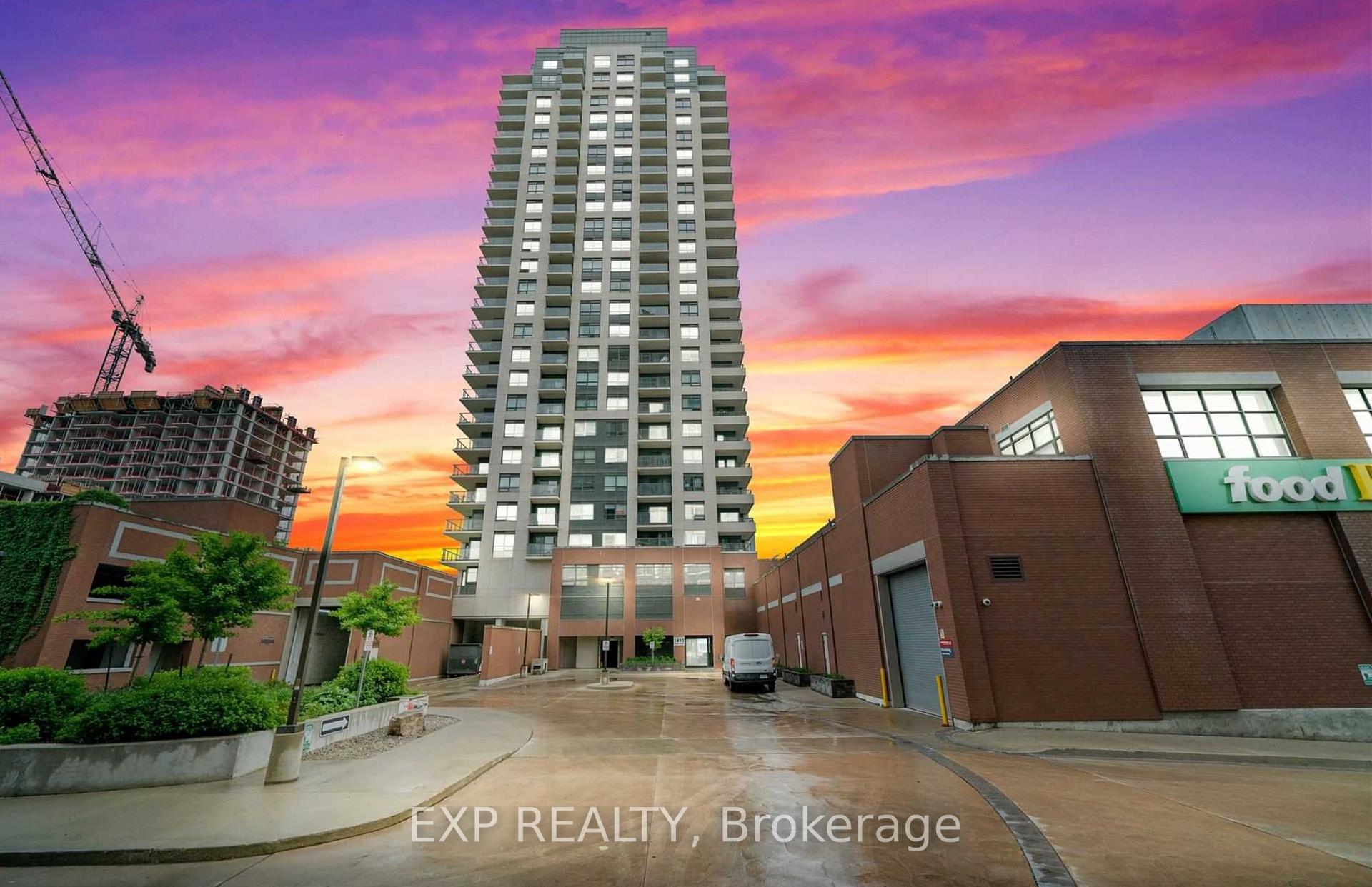 Front of Unit 1806, 1410 Dupont Street