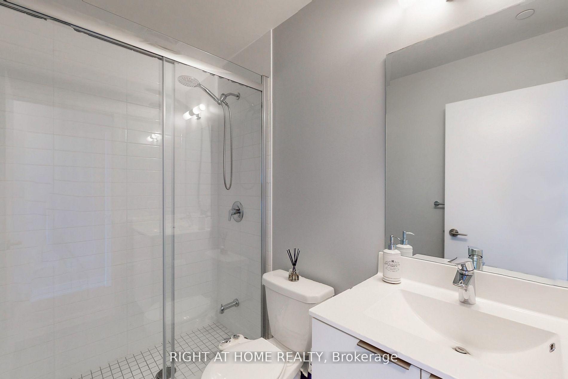 Photo 14 of Unit 1318, 30 Shore Breeze Drive, Etobicoke, Mimico — HOMEH