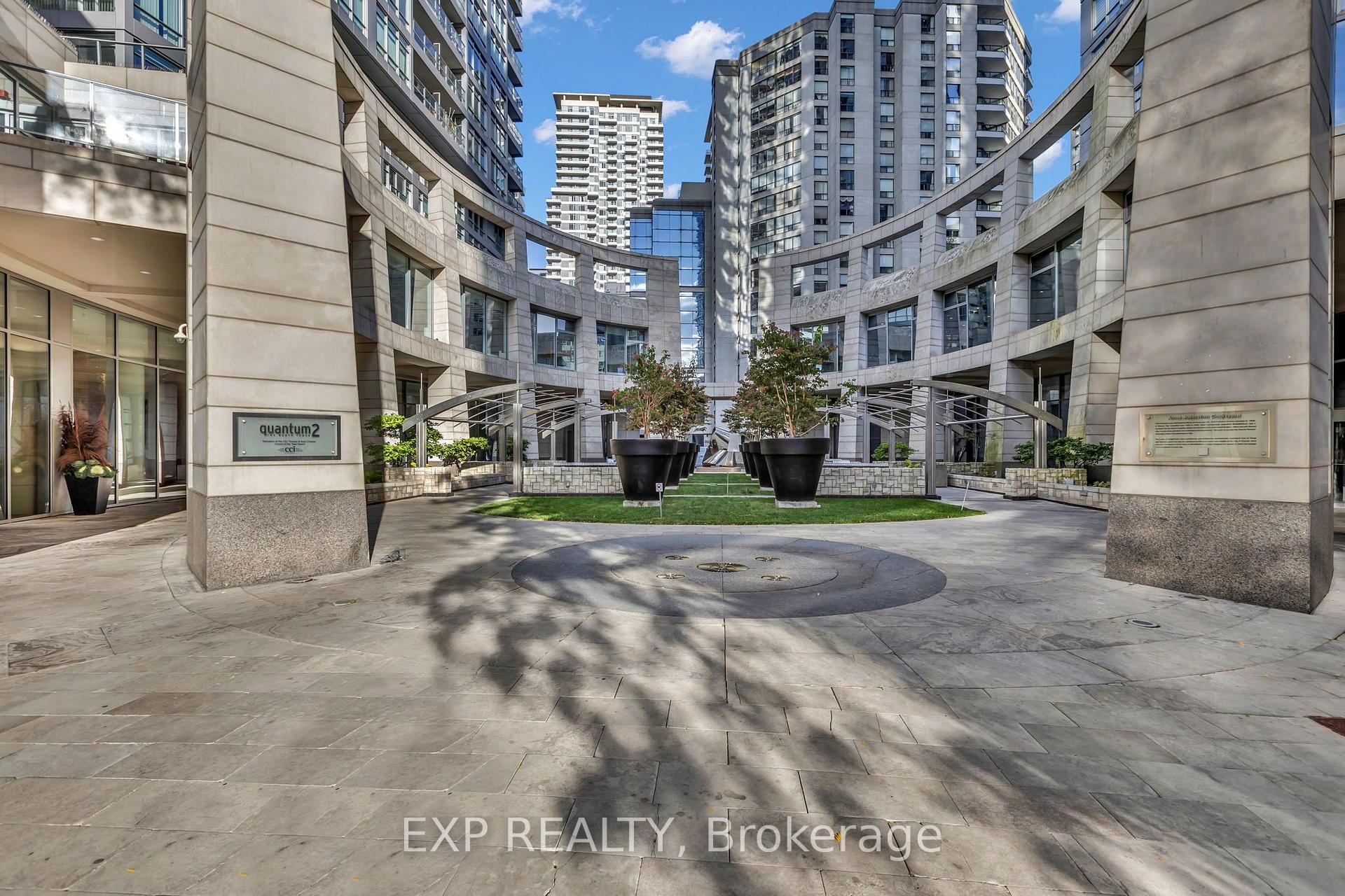 Photo 22 of Unit 806, 2181 Yonge Street, Toronto, Mount Pleasant West — HOMEH