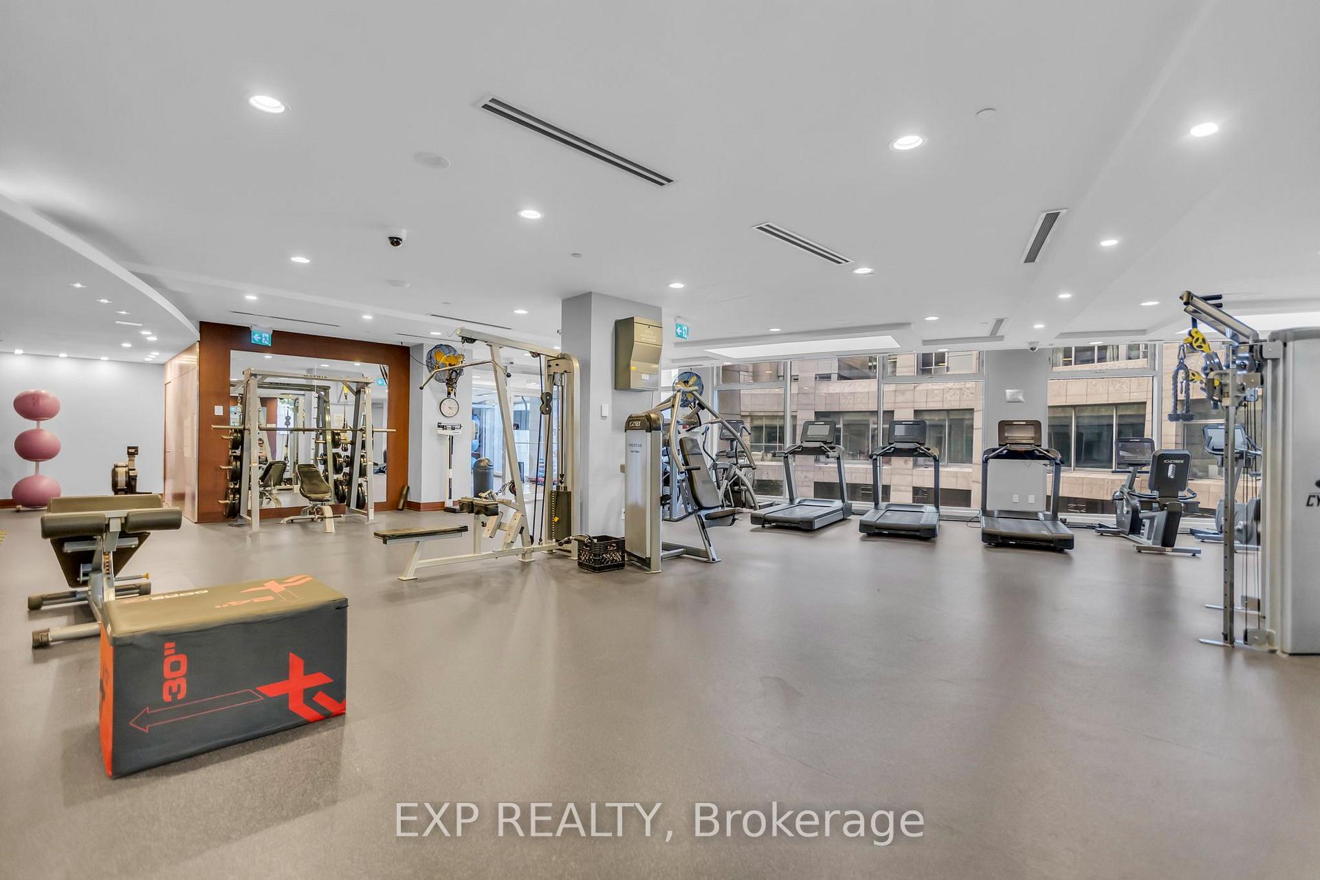 Photo 37 of Unit 806, 2181 Yonge Street, Toronto, Mount Pleasant West — HOMEH