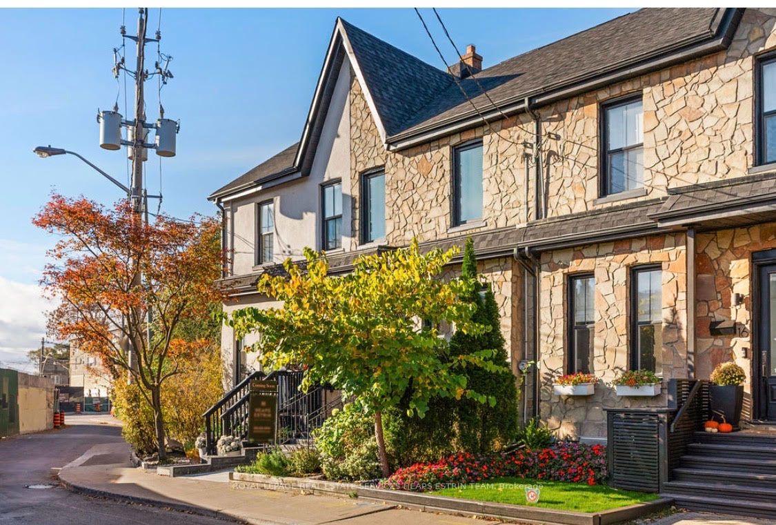 Photo 3 of 14 De Grassi Street, Toronto, South Riverdale — HOMEH