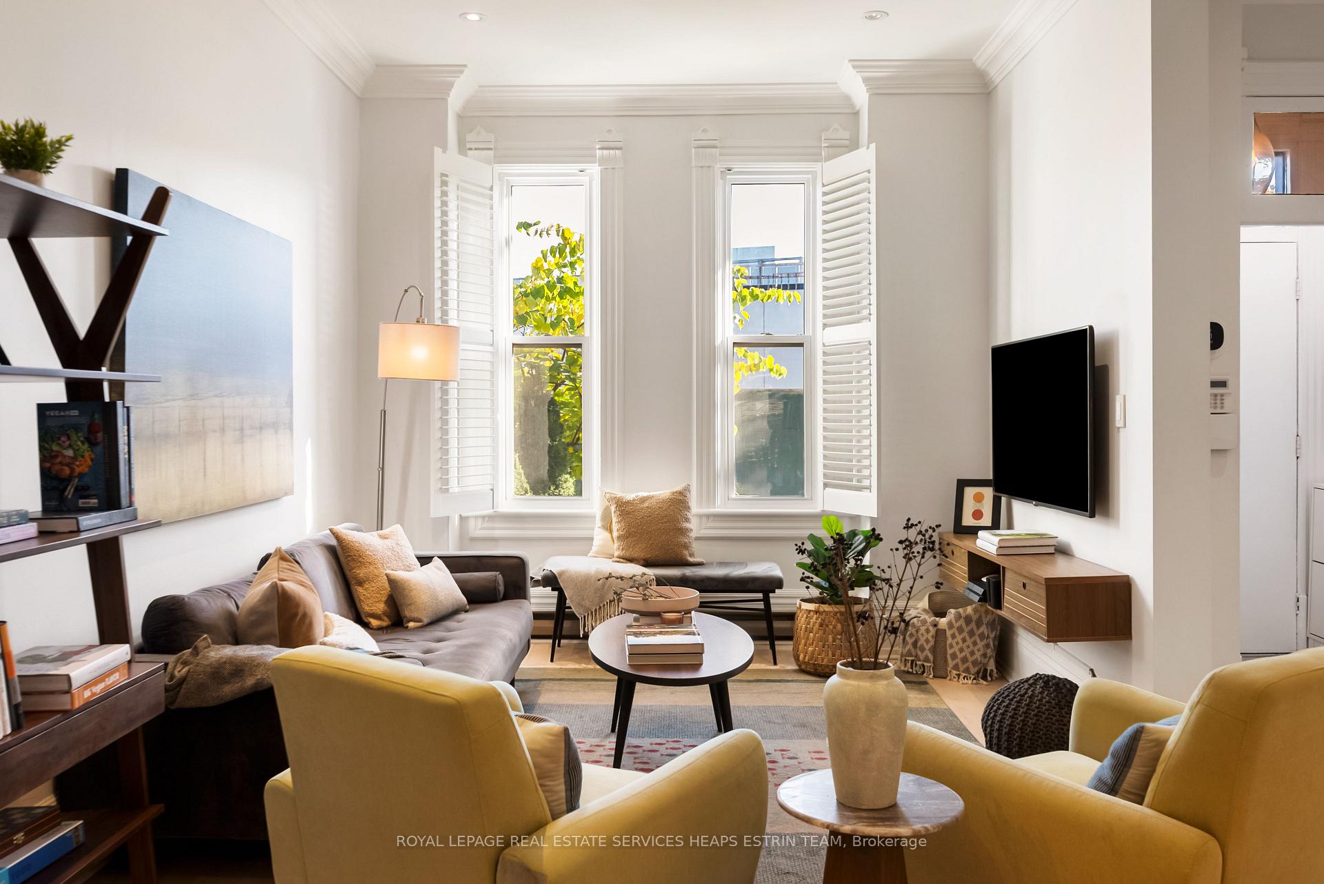 Photo 8 of 14 De Grassi Street, Toronto, South Riverdale — HOMEH