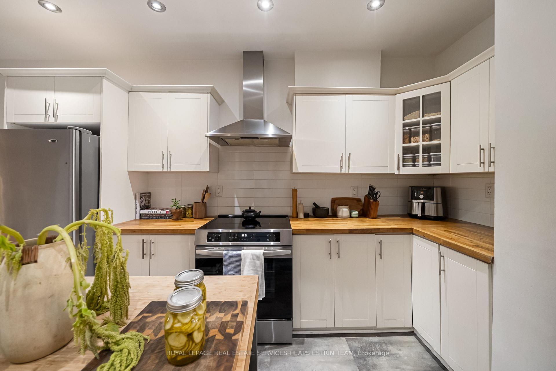 Photo 19 of 14 De Grassi Street, Toronto, South Riverdale — HOMEH