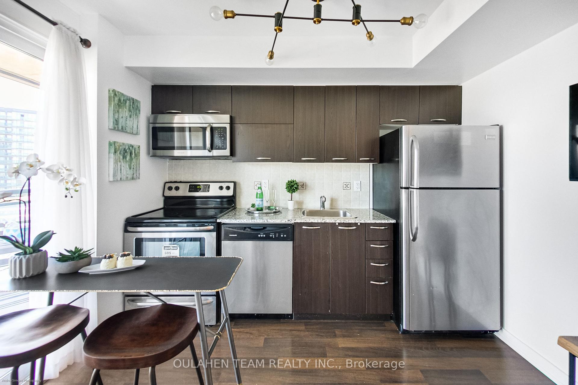 Photo 5 of Unit 1220, 38 Joe Shuster Way, Toronto, South Parkdale — HOMEH