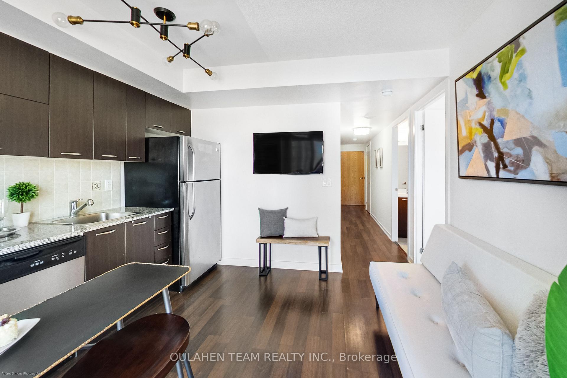 Photo 10 of Unit 1220, 38 Joe Shuster Way, Toronto, South Parkdale — HOMEH