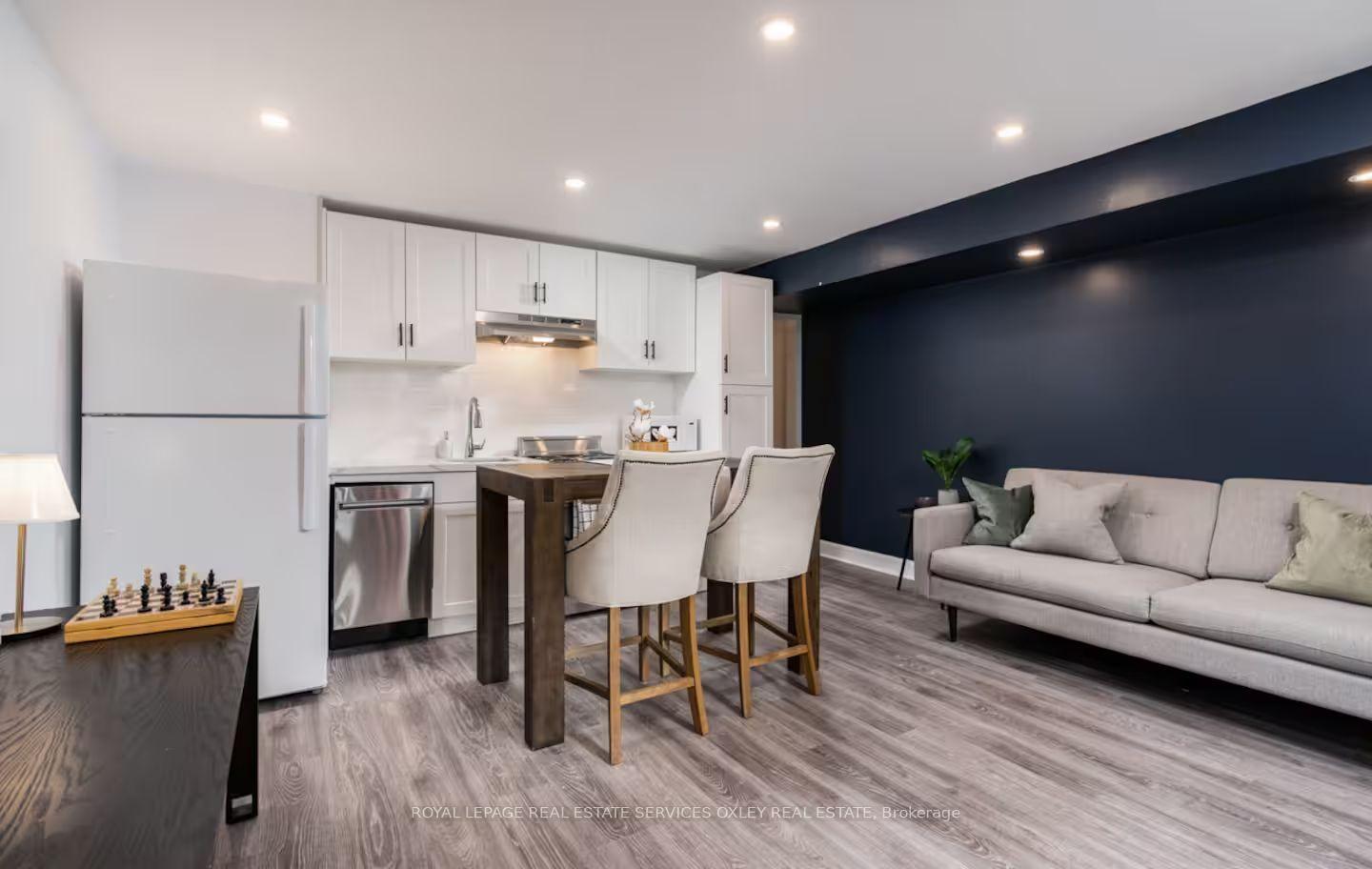 Photo of Unit Lower, 20 Alcina Avenue