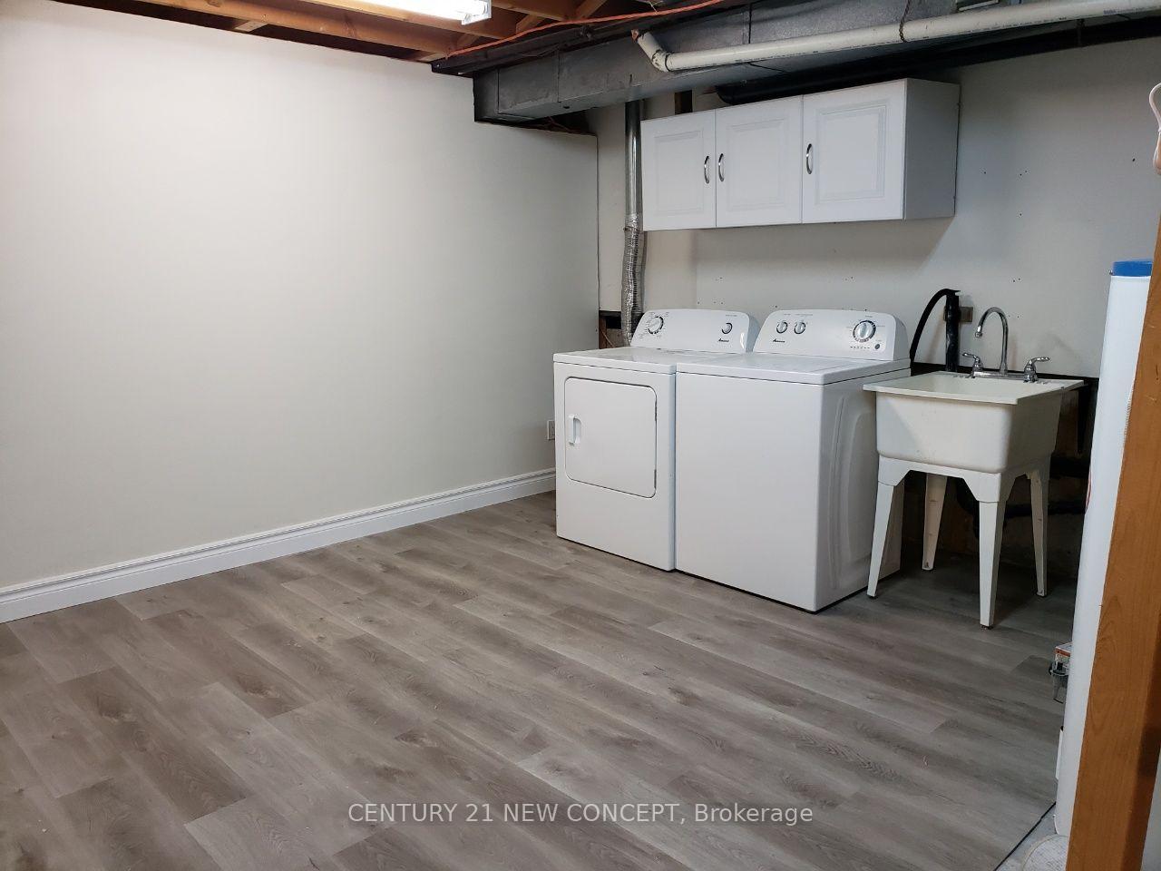 Photo 14 of 22 Gilmore Crescent, Vaughan, Brownridge — HOMEH