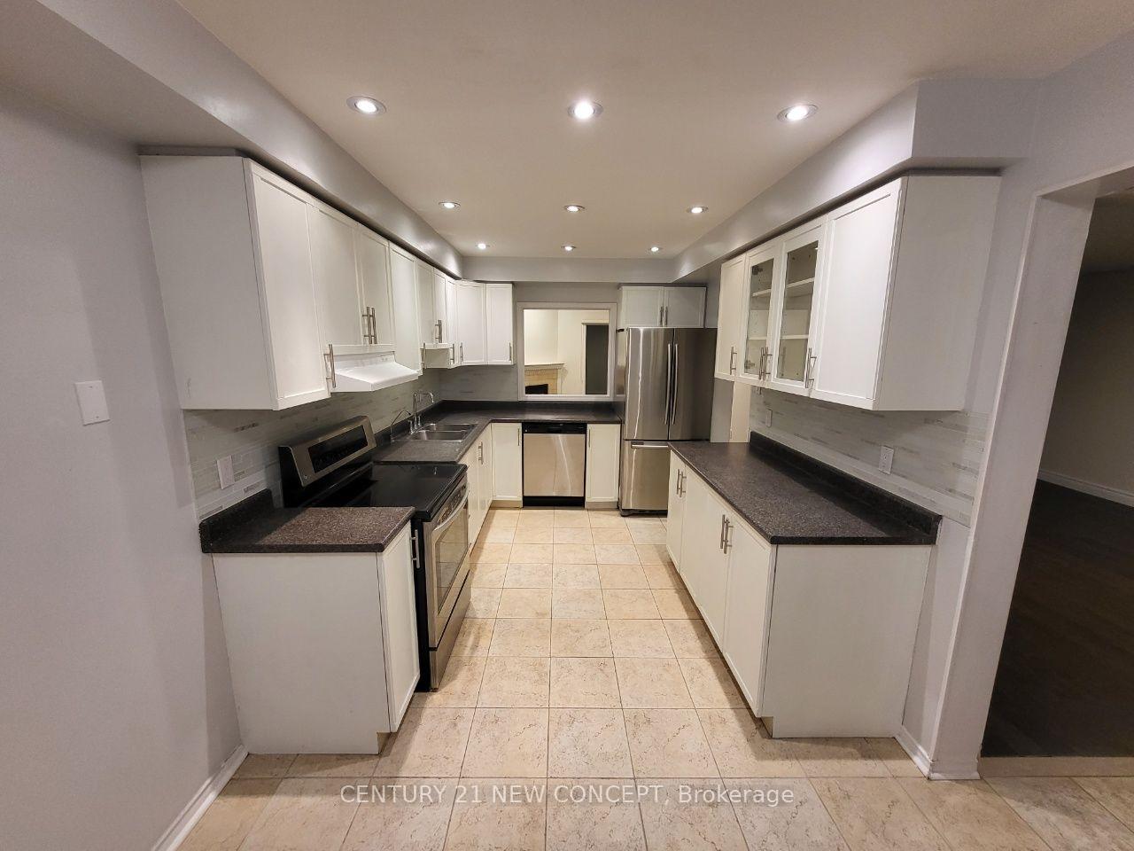 Photo 21 of 22 Gilmore Crescent, Vaughan, Brownridge — HOMEH