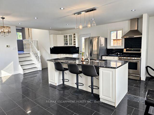 Photo 3 of 478 Templemead Drive, Hamilton, Templemead — HOMEH