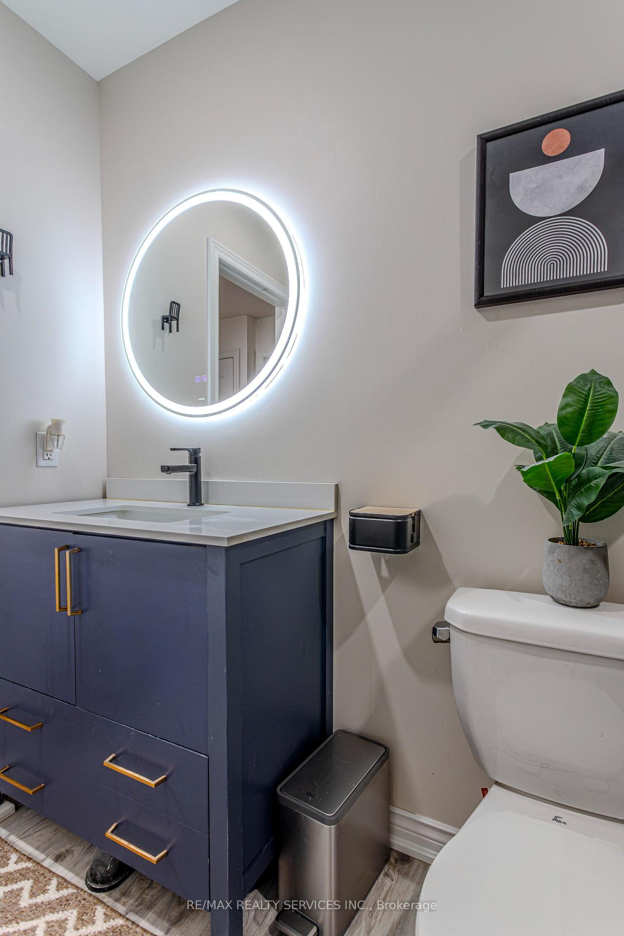 Photo 21 of 49 Marina Point Crescent N, Hamilton, Stoney Creek — HOMEH