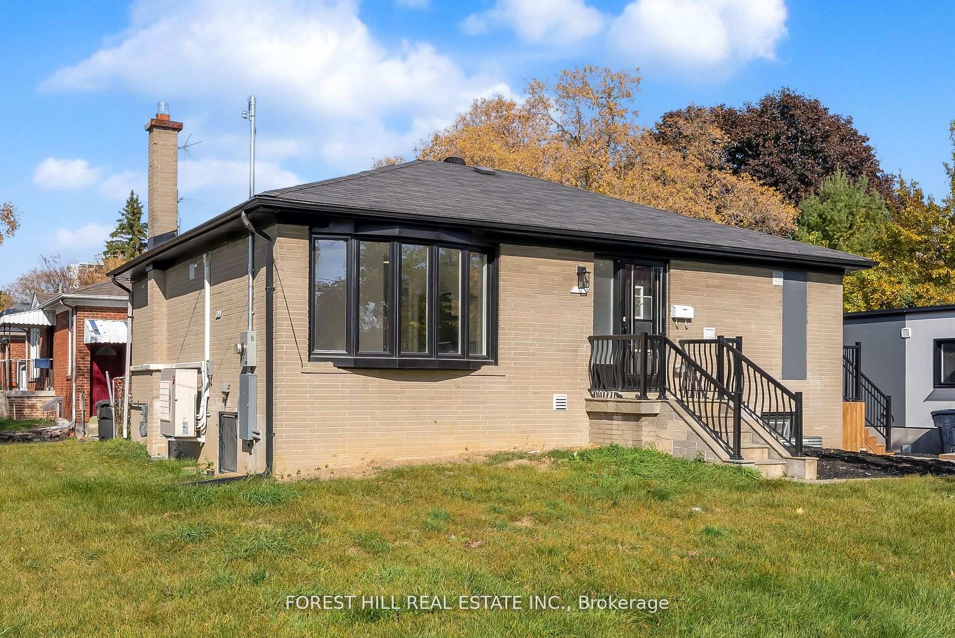 Photo 1 of Unit Unit D, 105 Galloway Road, Scarborough, West Hill — HOMEH
