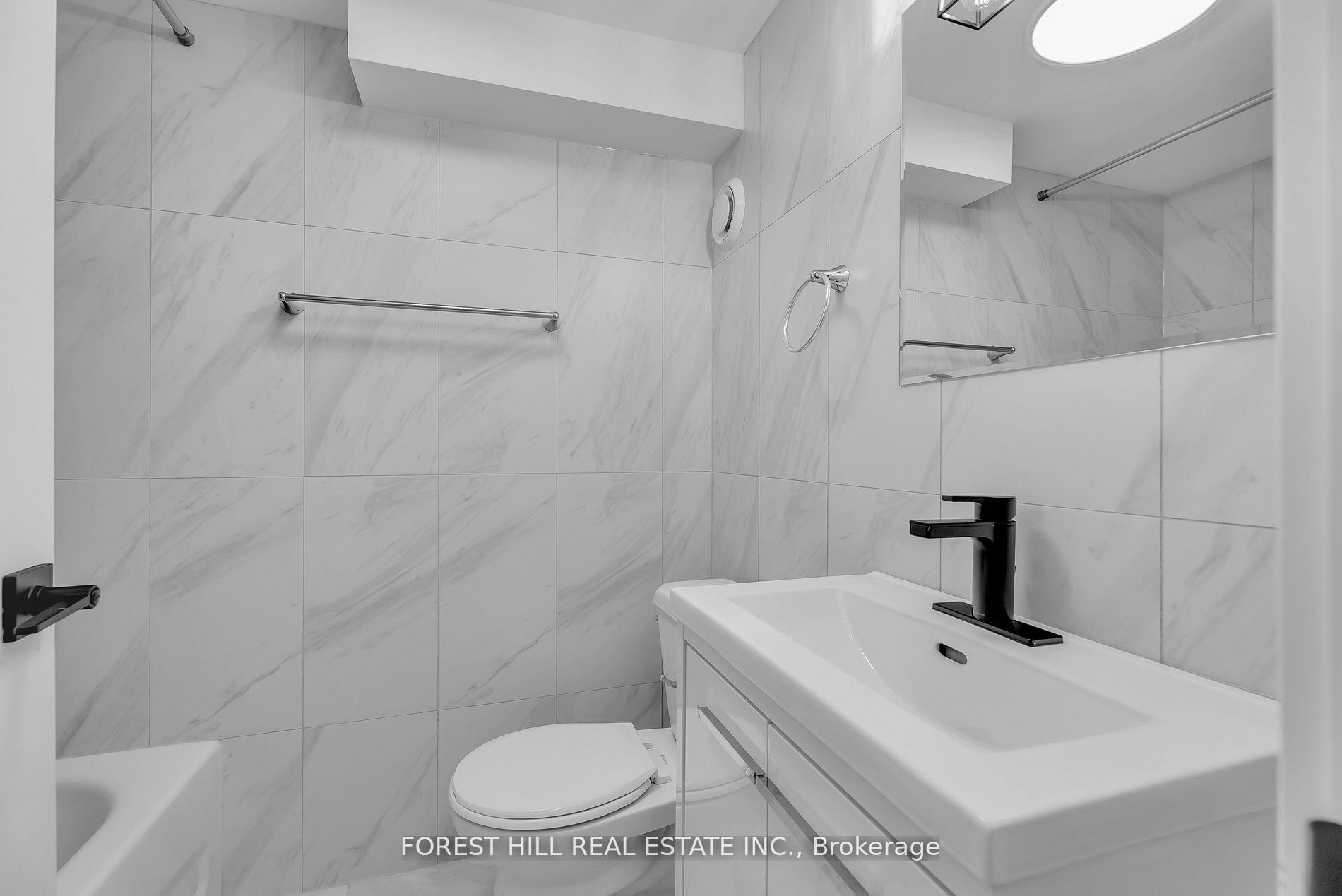 Photo 7 of Unit Unit D, 105 Galloway Road, Scarborough, West Hill — HOMEH