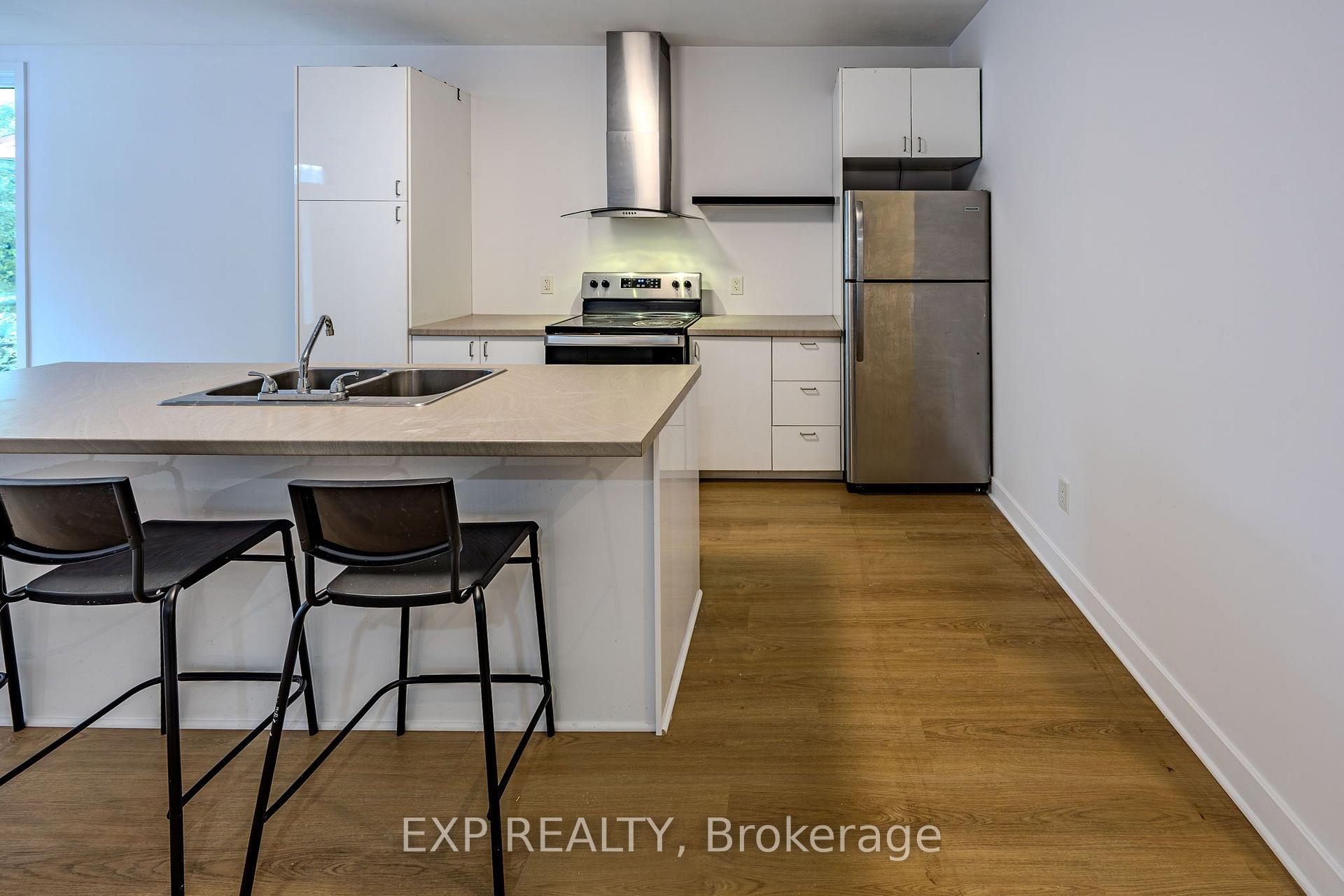 Photo 4 of 245 Durocher Street, Ottawa, Vanier — HOMEH