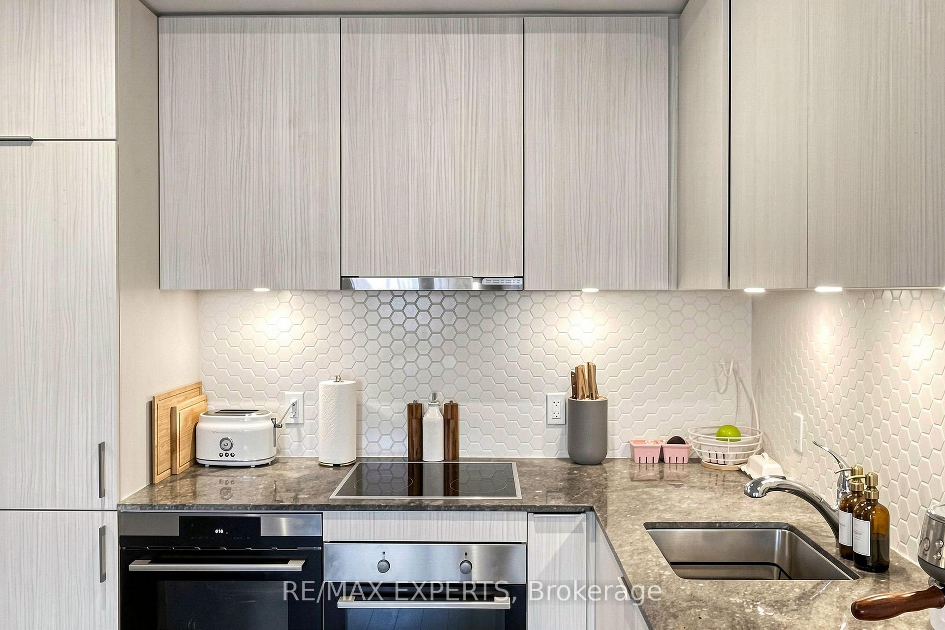 Photo 21 of Unit 510, 158 Front Street, Toronto, Moss Park — HOMEH