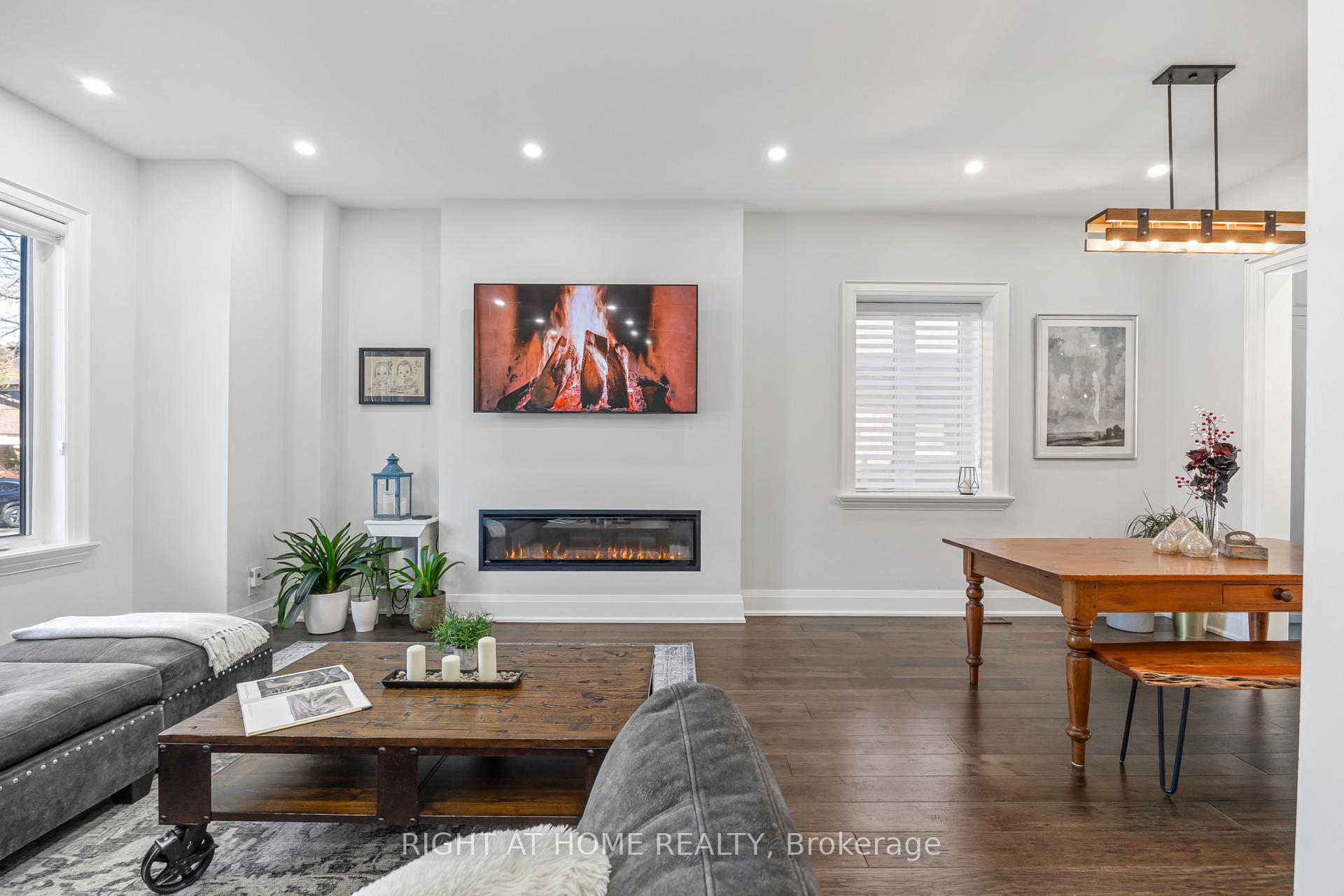 Photo 6 of 51 Cynthia Road, Toronto, Rockcliffe-Smythe — HOMEH