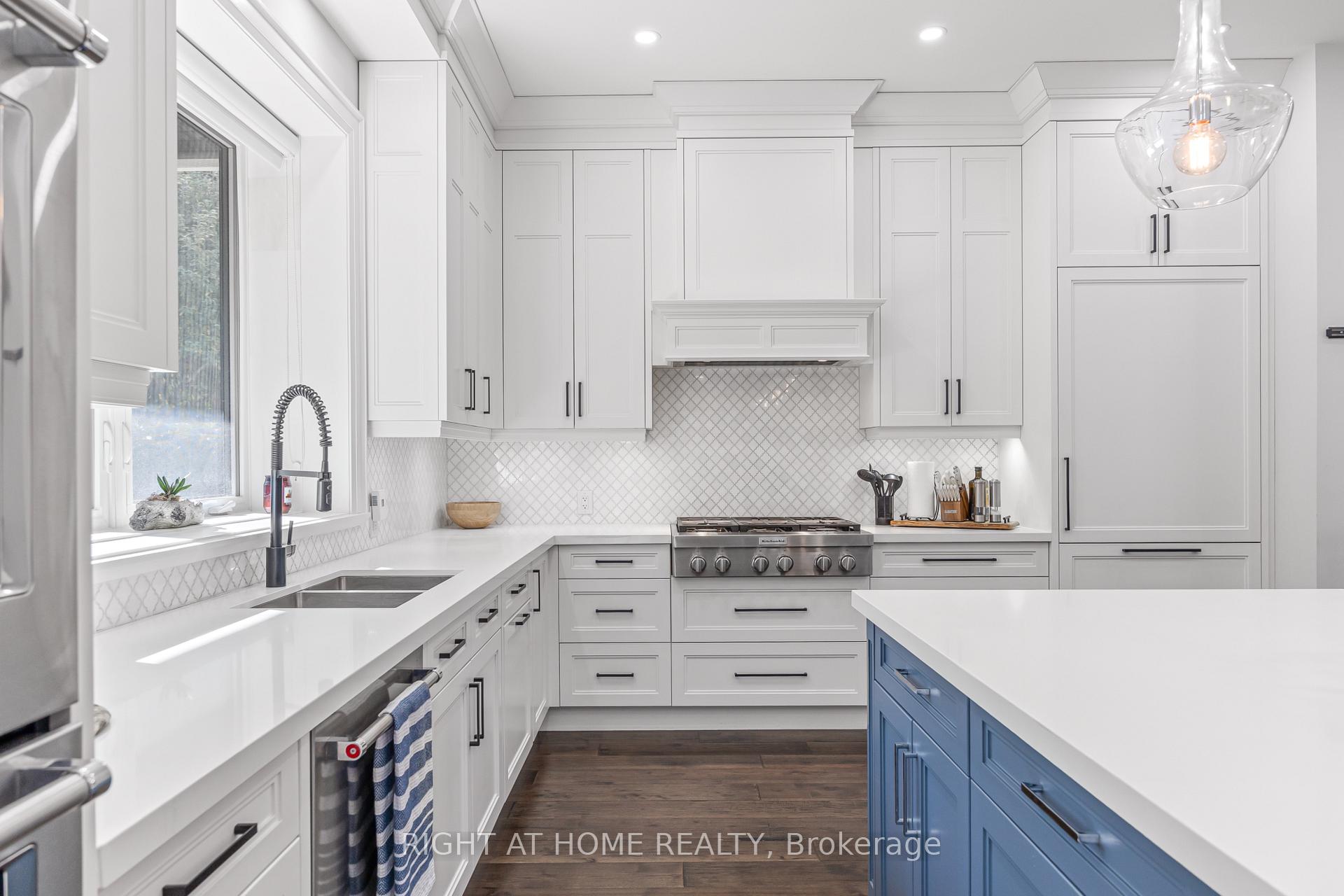 Photo 11 of 51 Cynthia Road, Toronto, Rockcliffe-Smythe — HOMEH