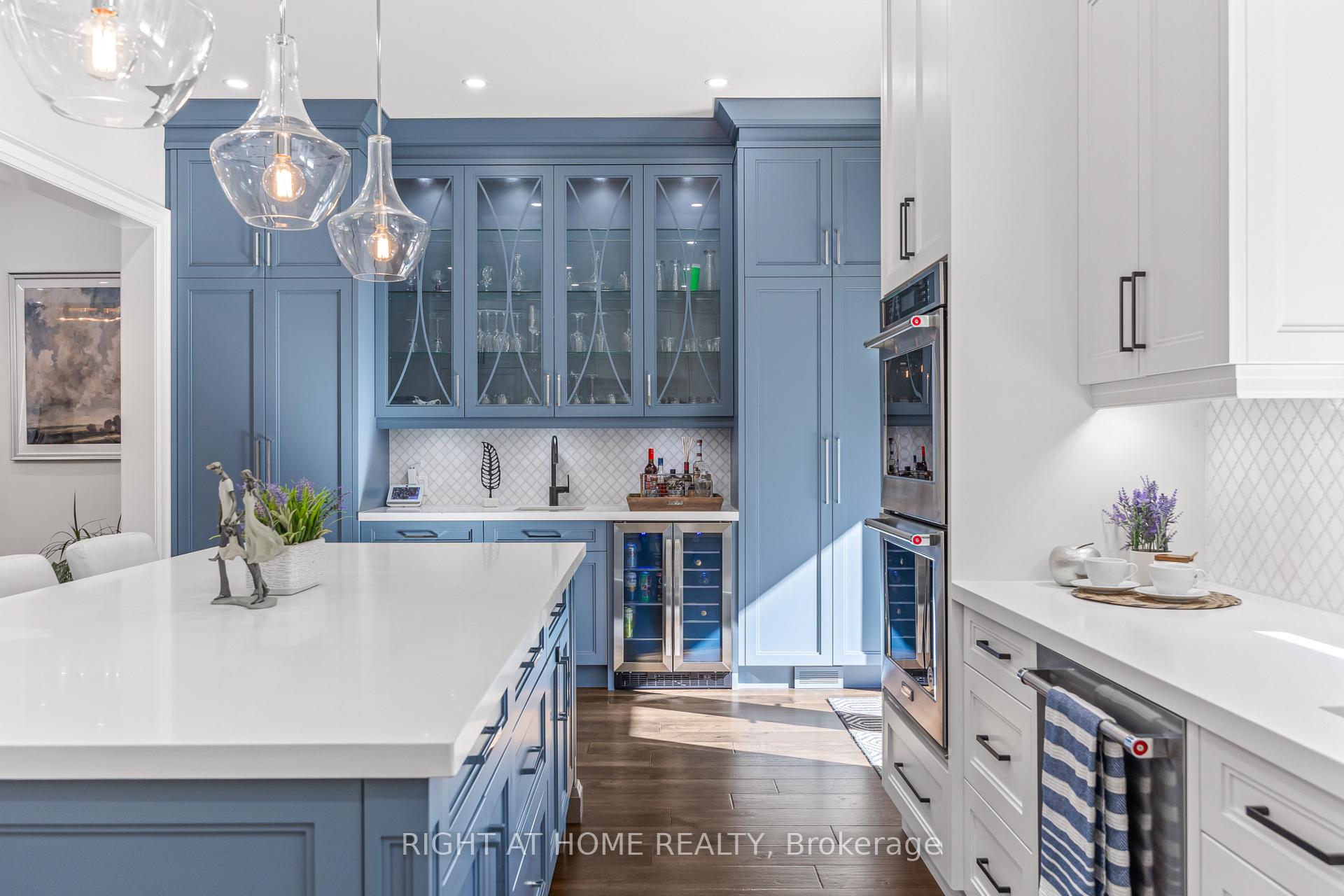 Photo 12 of 51 Cynthia Road, Toronto, Rockcliffe-Smythe — HOMEH
