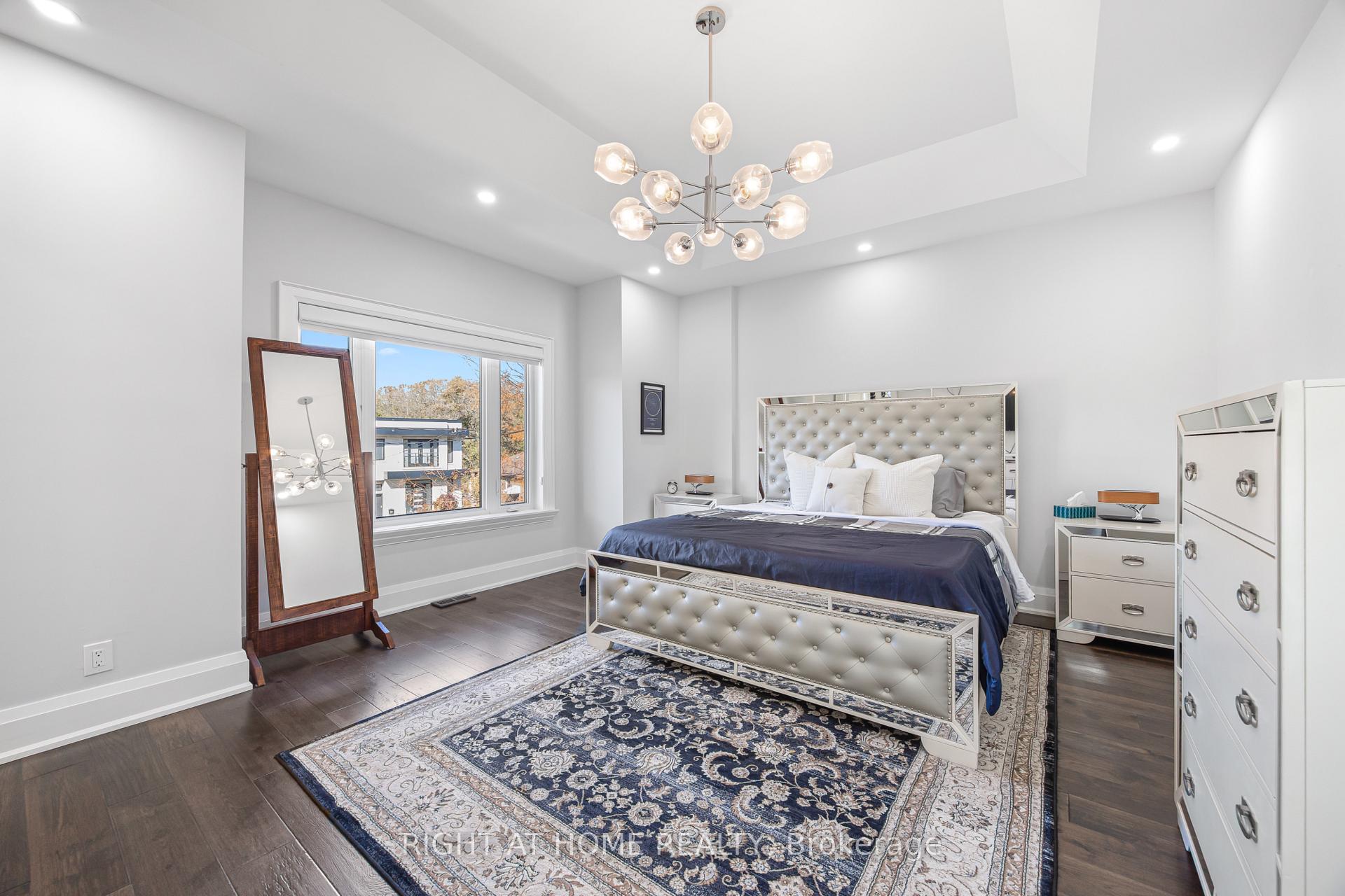 Photo 22 of 51 Cynthia Road, Toronto, Rockcliffe-Smythe — HOMEH