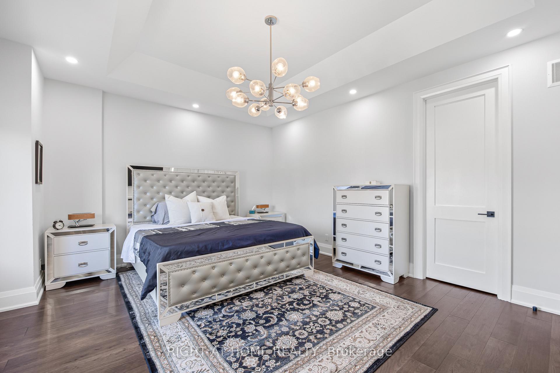 Photo 23 of 51 Cynthia Road, Toronto, Rockcliffe-Smythe — HOMEH