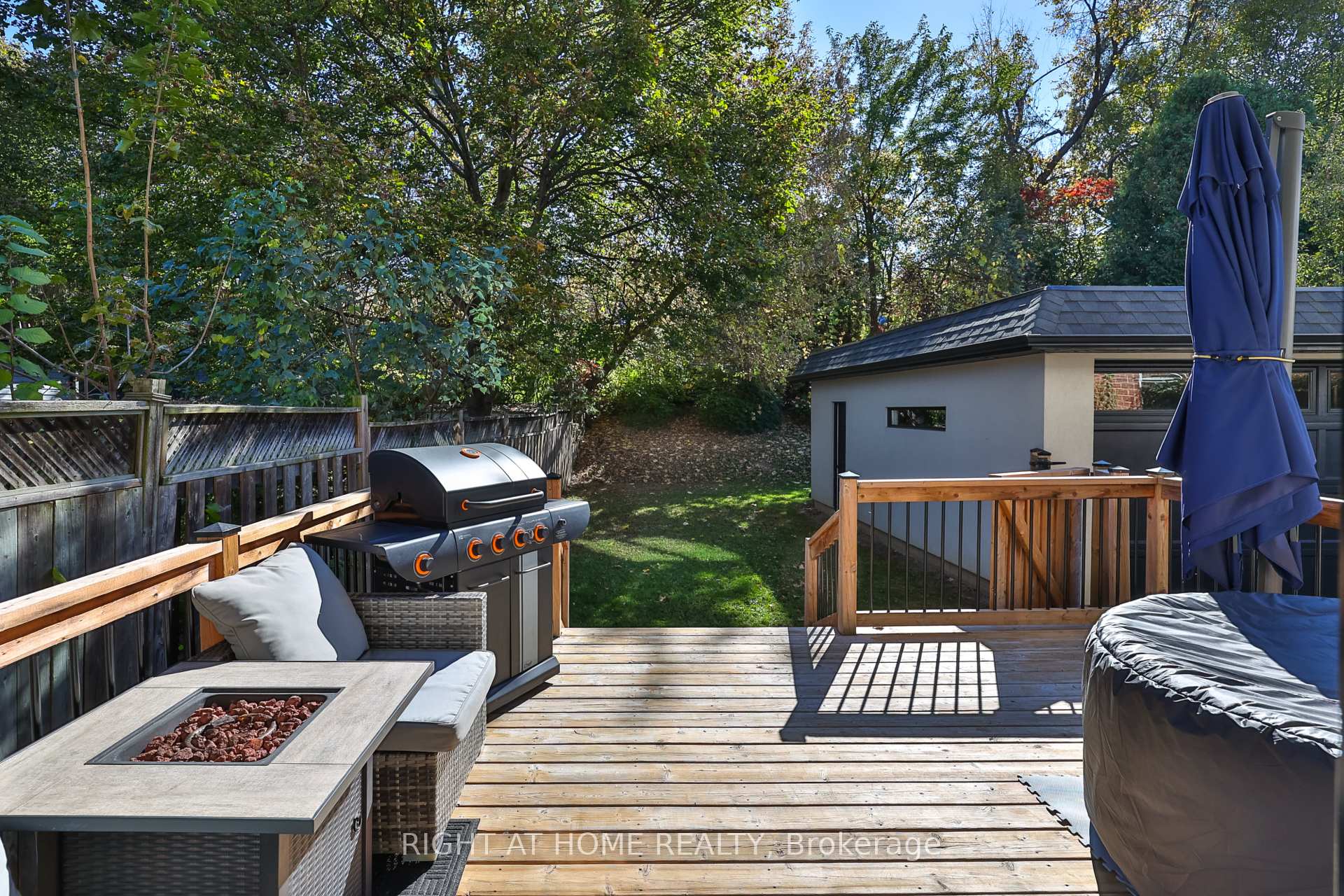Photo 43 of 51 Cynthia Road, Toronto, Rockcliffe-Smythe — HOMEH