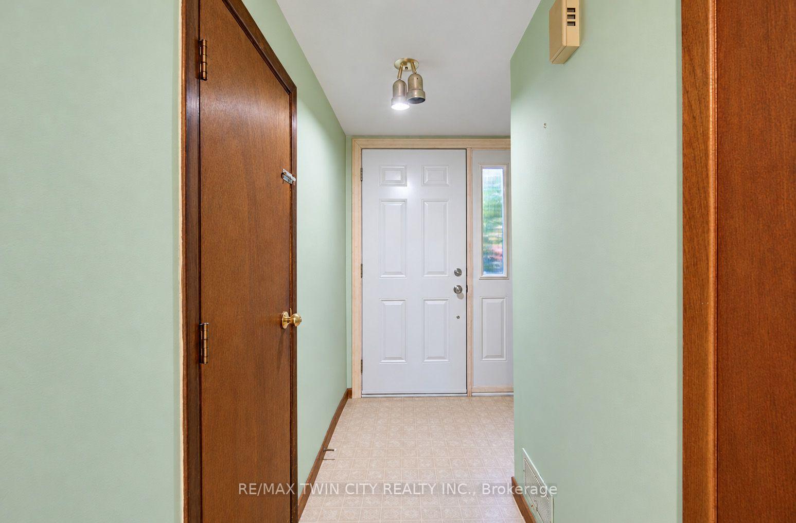 Photo 5 of Unit 20, 187 Grulke Street, Kitchener — HOMEH