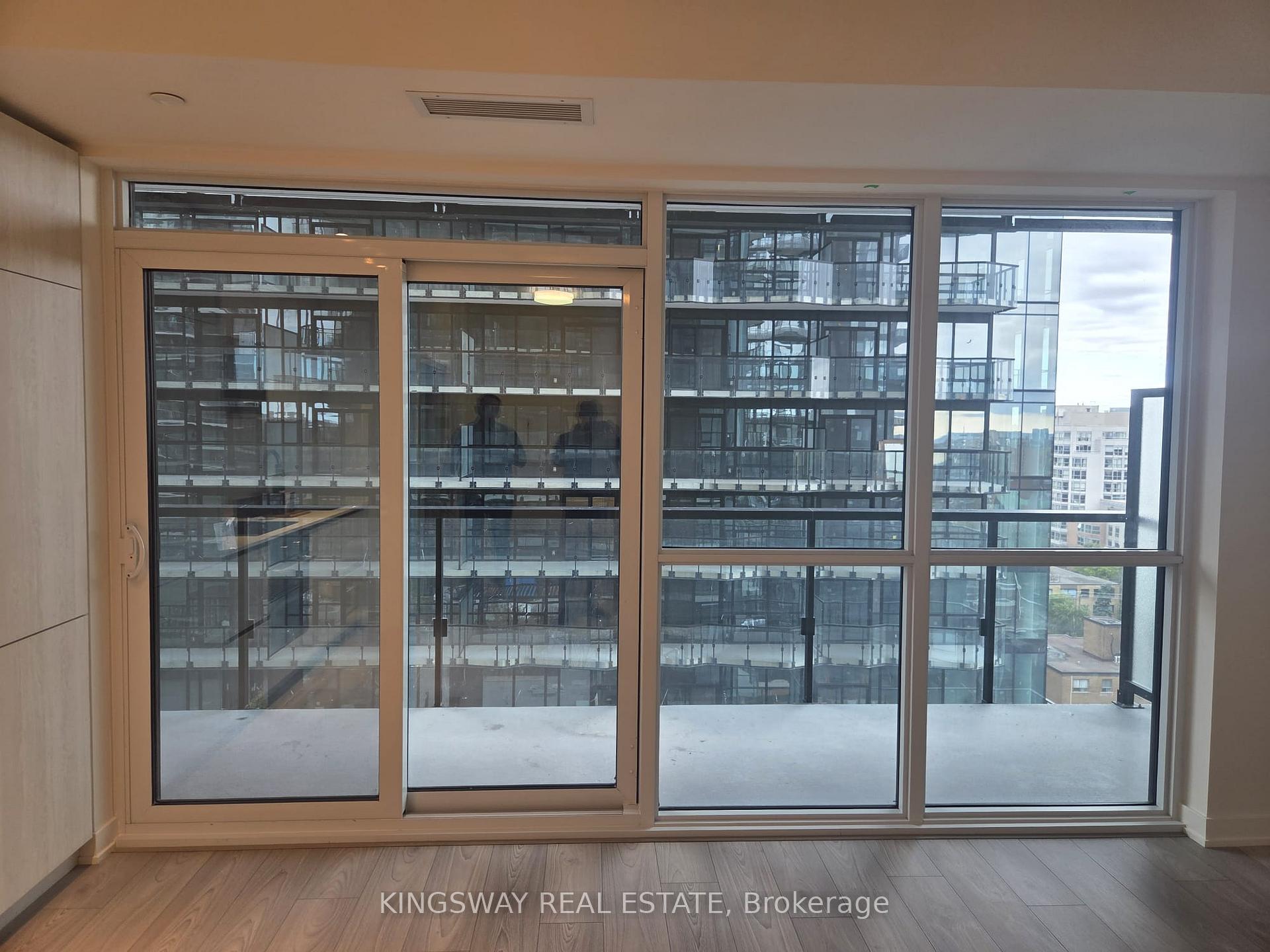 Photo 5 of Unit 1208, 110 Broadway Avenue, Toronto, Mount Pleasant West — HOMEH