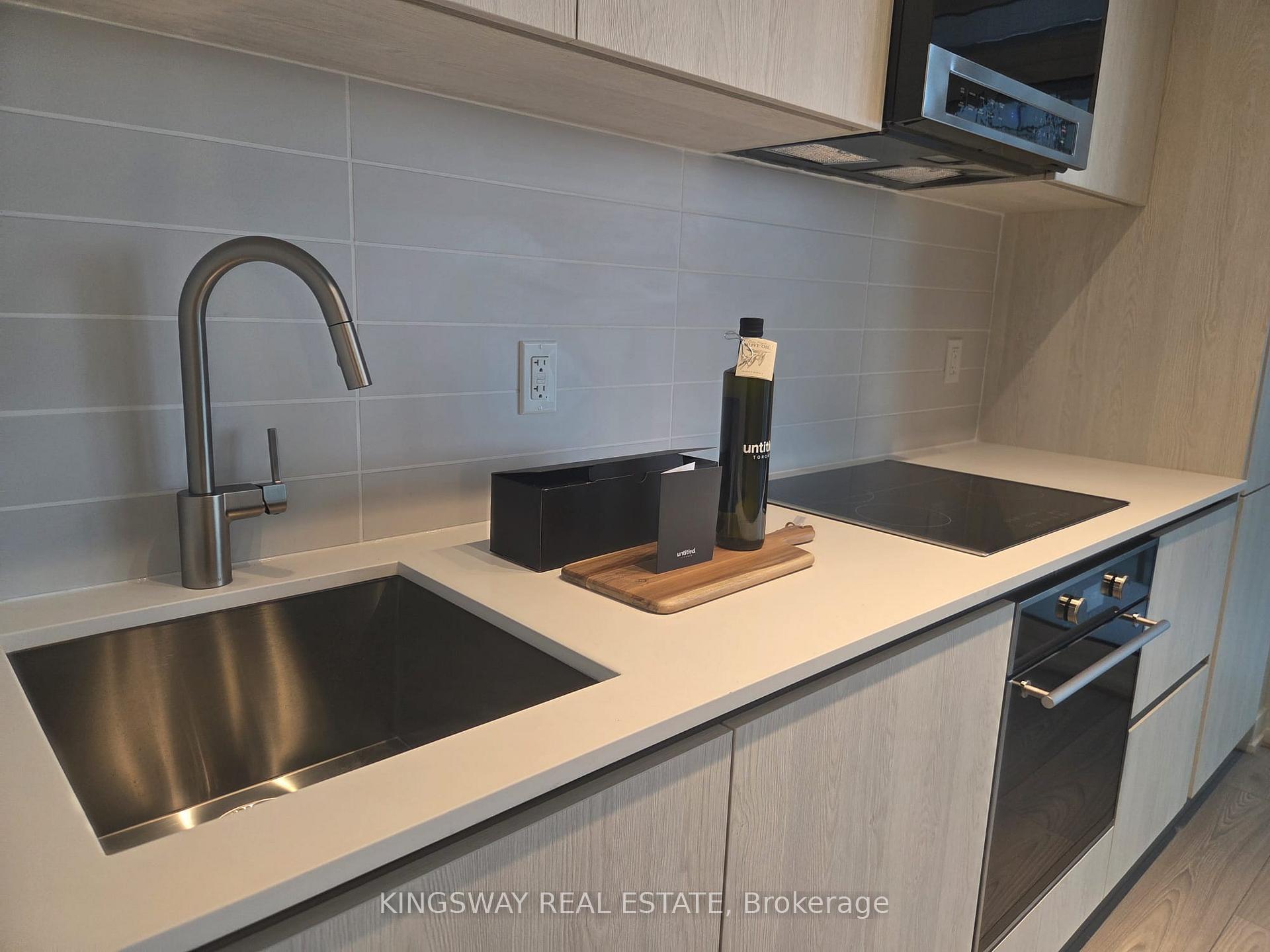 Photo 7 of Unit 1208, 110 Broadway Avenue, Toronto, Mount Pleasant West — HOMEH