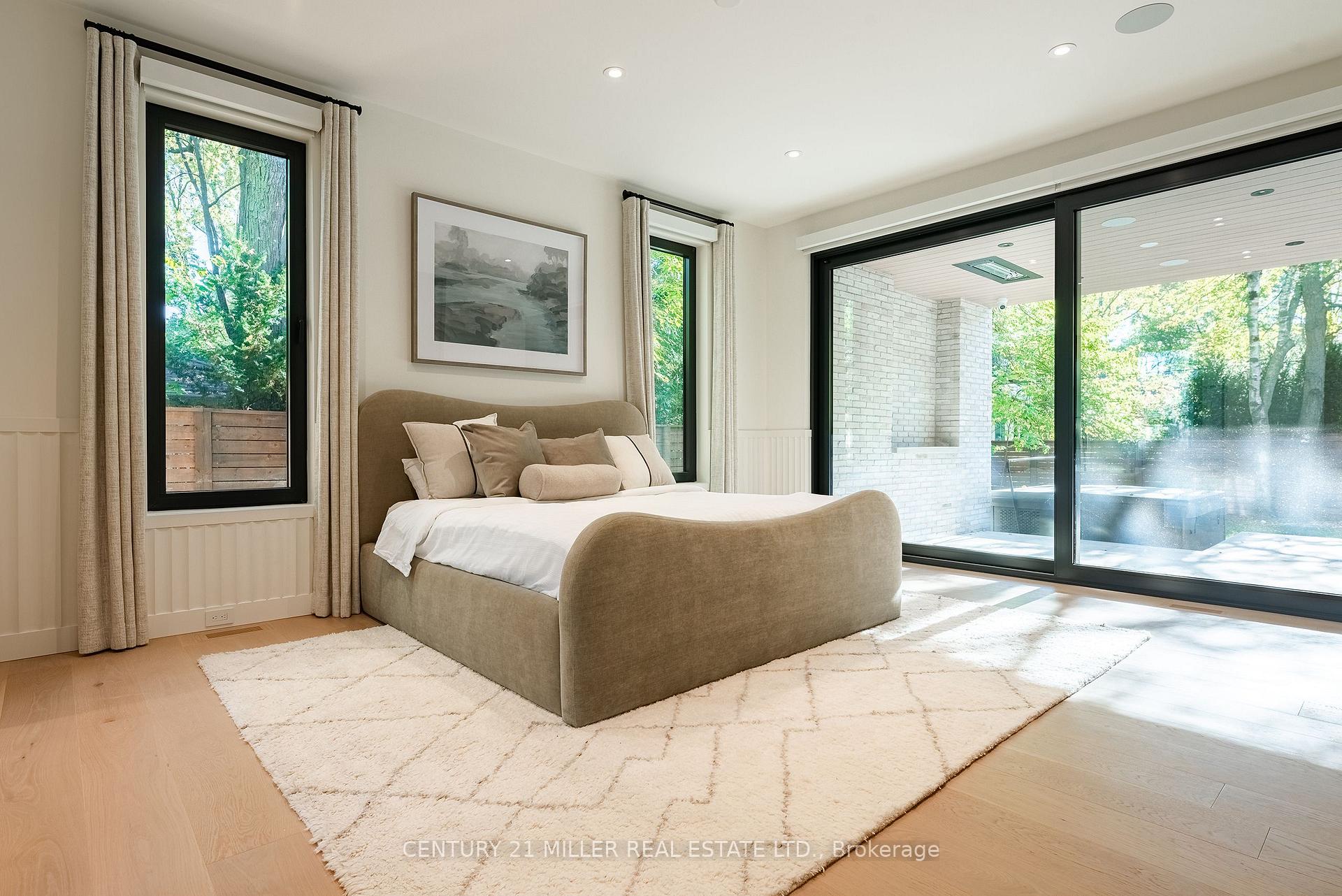 Photo 22 of 222 Burgundy Drive, Oakville, Morrison — HOMEH