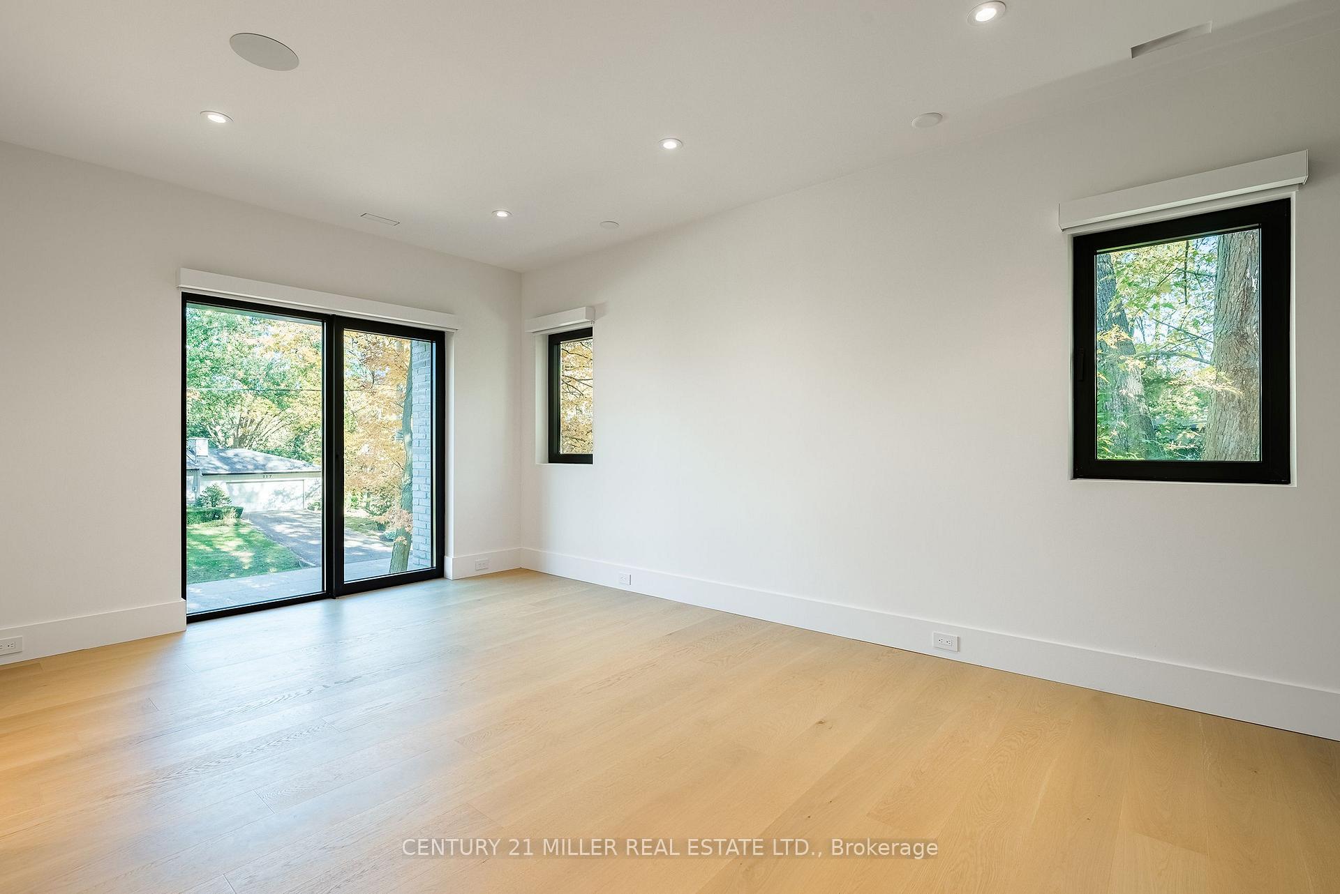 Photo 30 of 222 Burgundy Drive, Oakville, Morrison — HOMEH