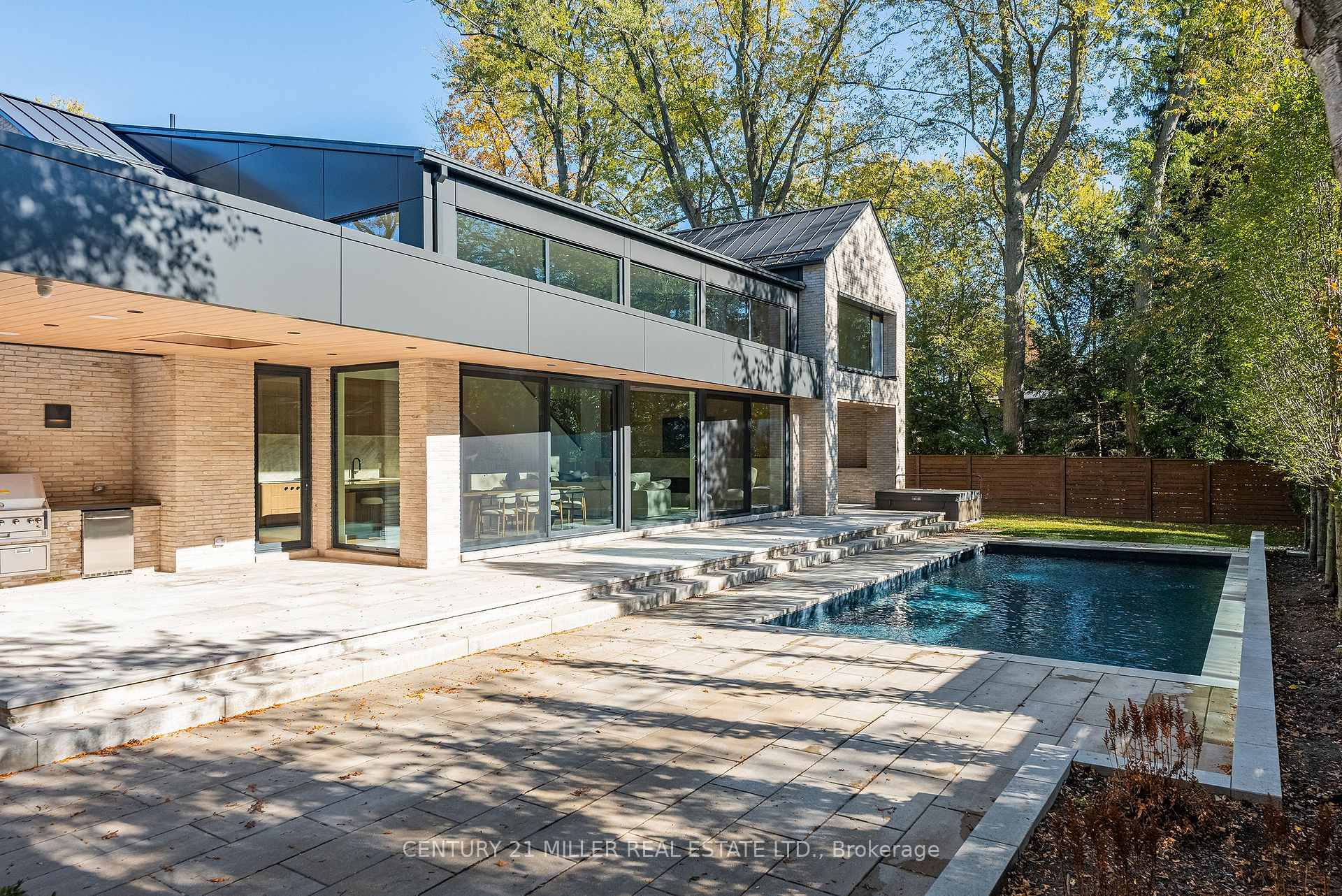 Photo 46 of 222 Burgundy Drive, Oakville, Morrison — HOMEH