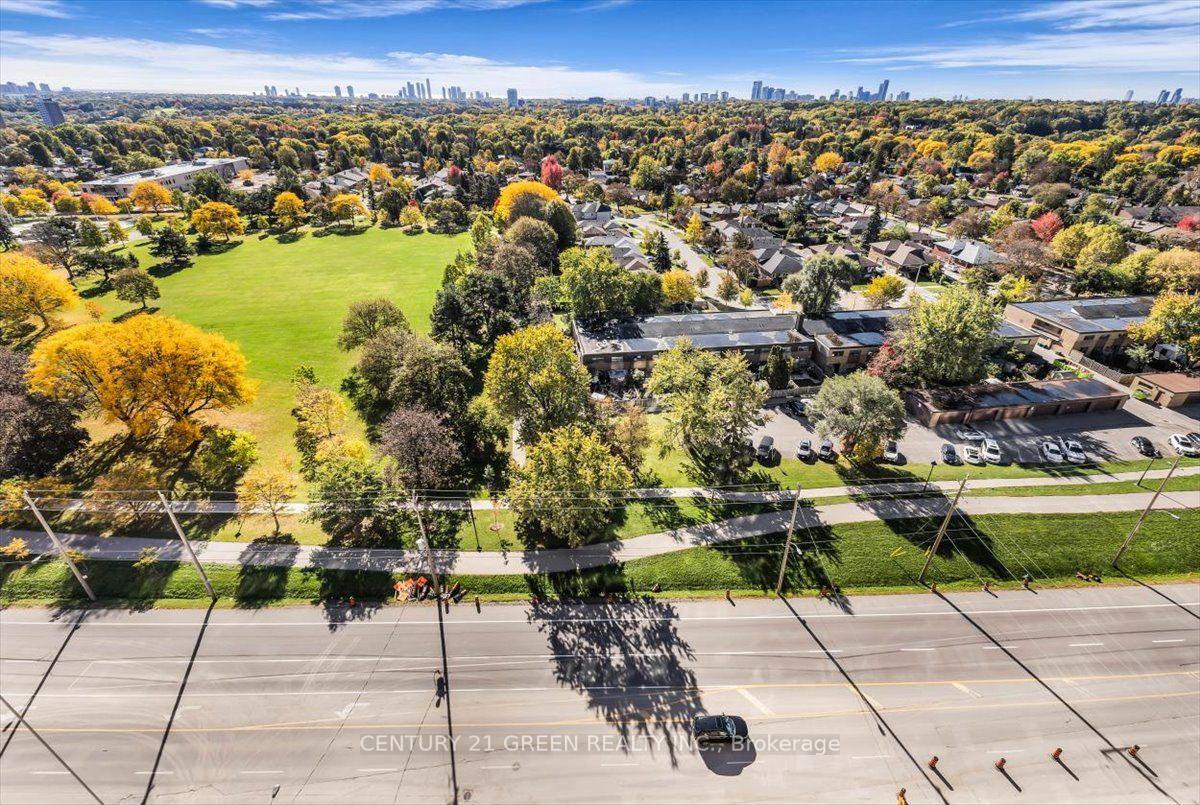 Photo of Unit 1514, 4010 Eglinton Avenue W