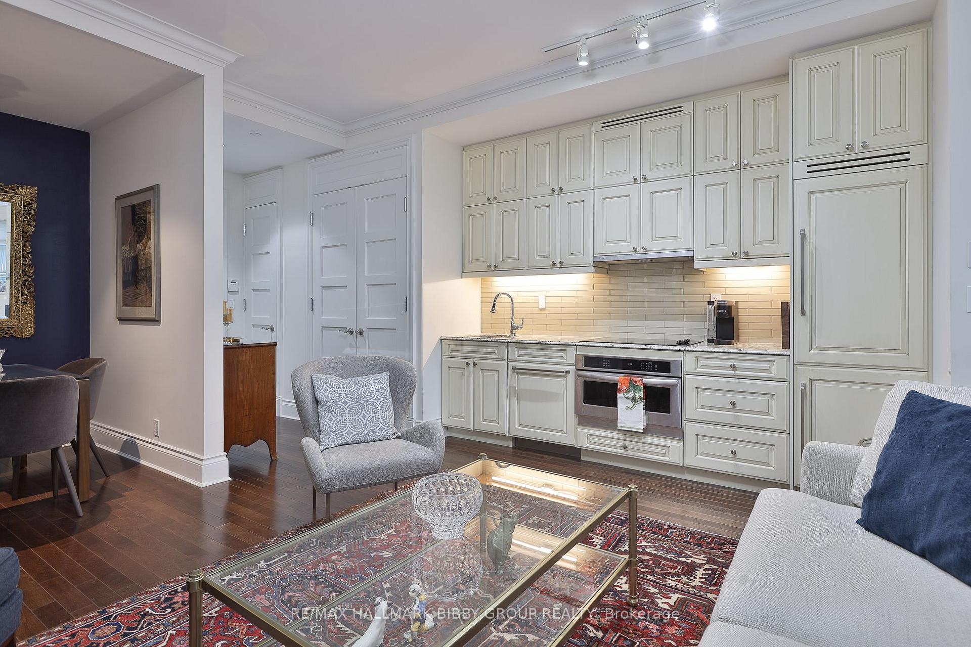 Photo 4 of Unit 424, 22 Leader Lane, Toronto, Church-Yonge Corridor — HOMEH