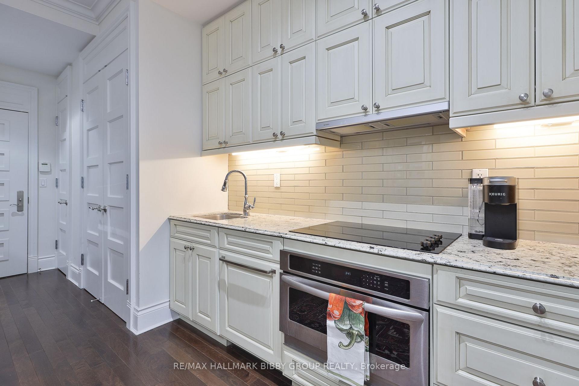 Photo 5 of Unit 424, 22 Leader Lane, Toronto, Church-Yonge Corridor — HOMEH