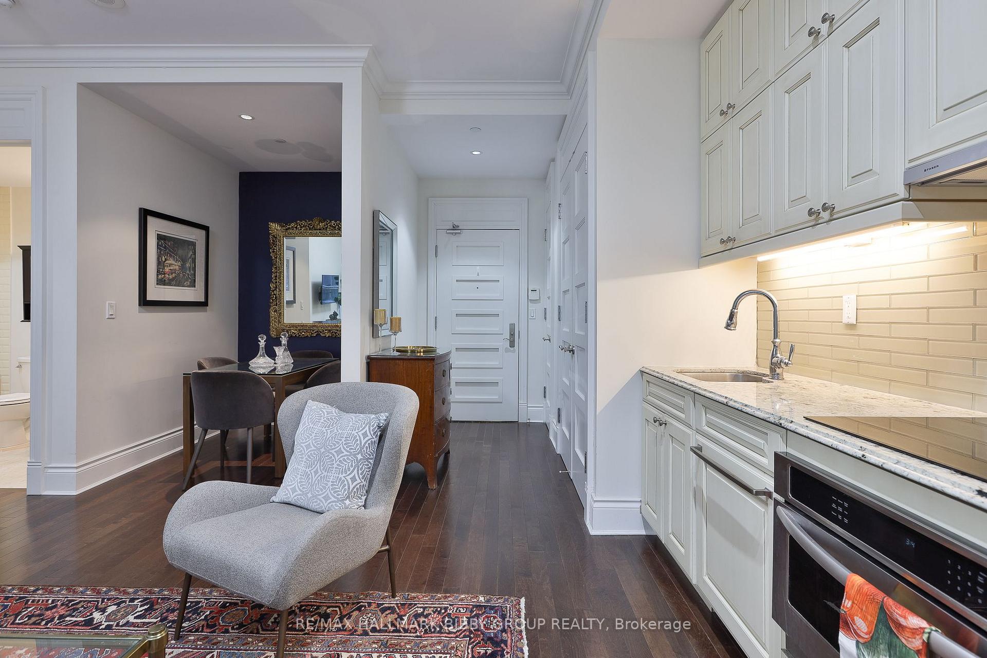 Photo 6 of Unit 424, 22 Leader Lane, Toronto, Church-Yonge Corridor — HOMEH