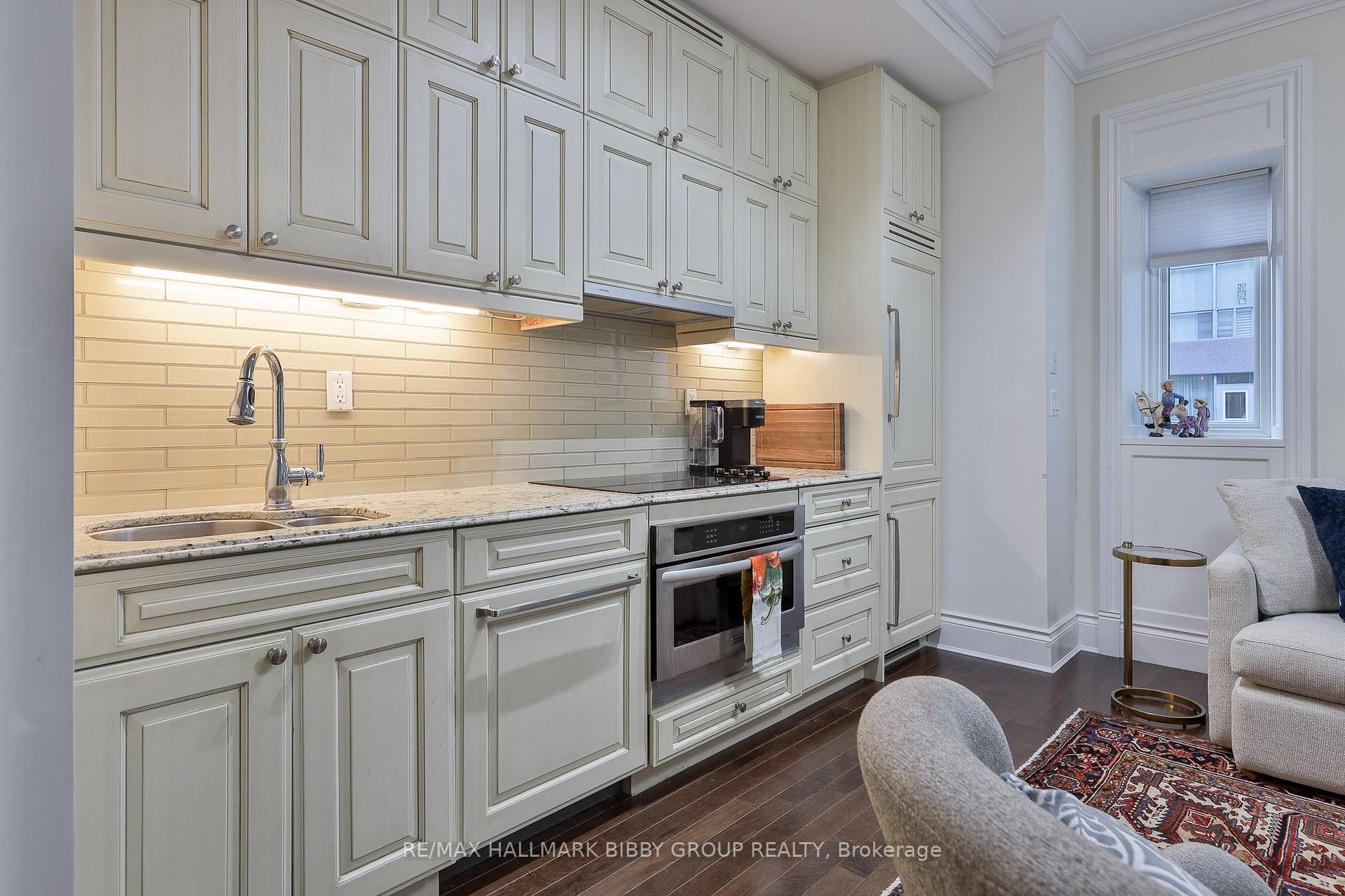 Photo 7 of Unit 424, 22 Leader Lane, Toronto, Church-Yonge Corridor — HOMEH