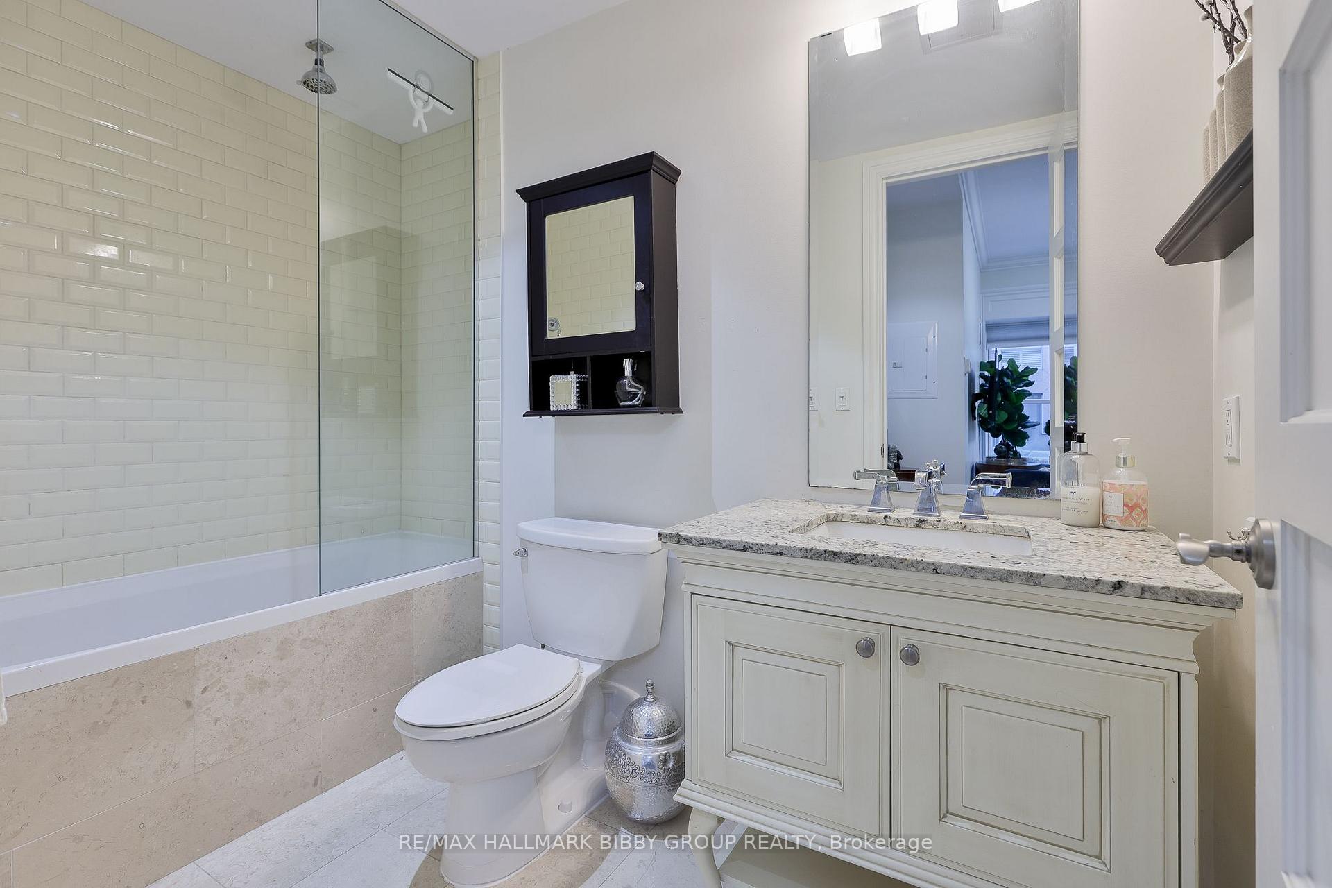 Photo 17 of Unit 424, 22 Leader Lane, Toronto, Church-Yonge Corridor — HOMEH