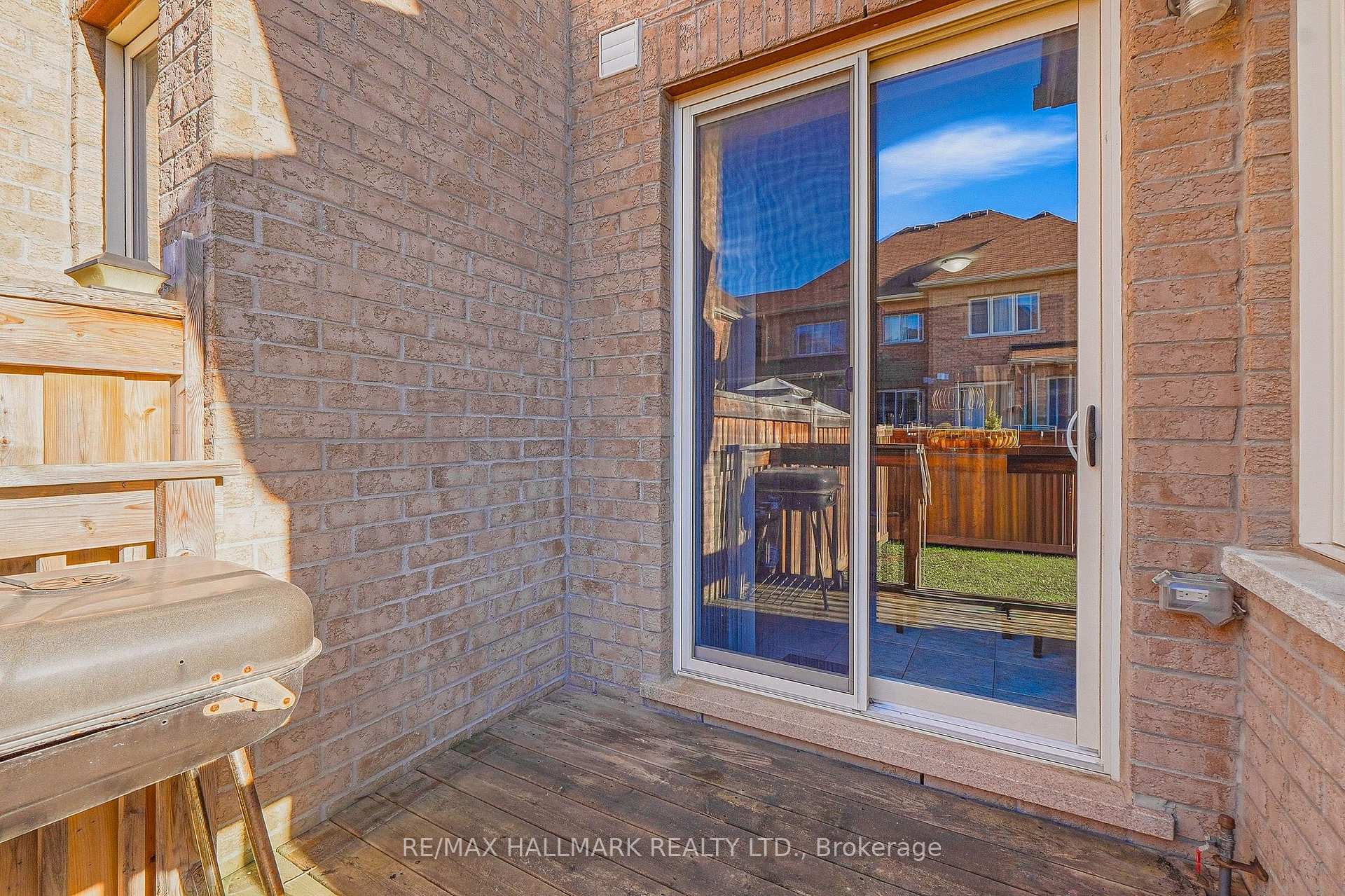 Photo 36 of 18 Trentonian Street, Brampton, Sandringham-Wellington North — HOMEH