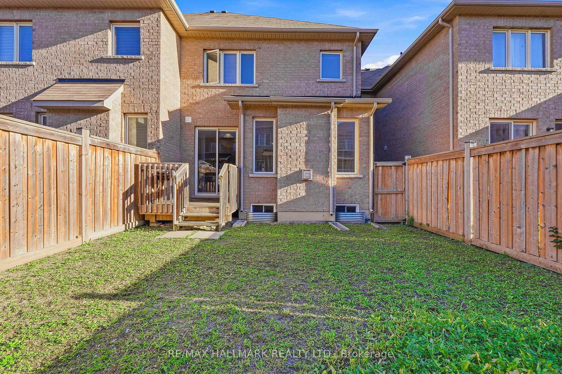 Photo 38 of 18 Trentonian Street, Brampton, Sandringham-Wellington North — HOMEH