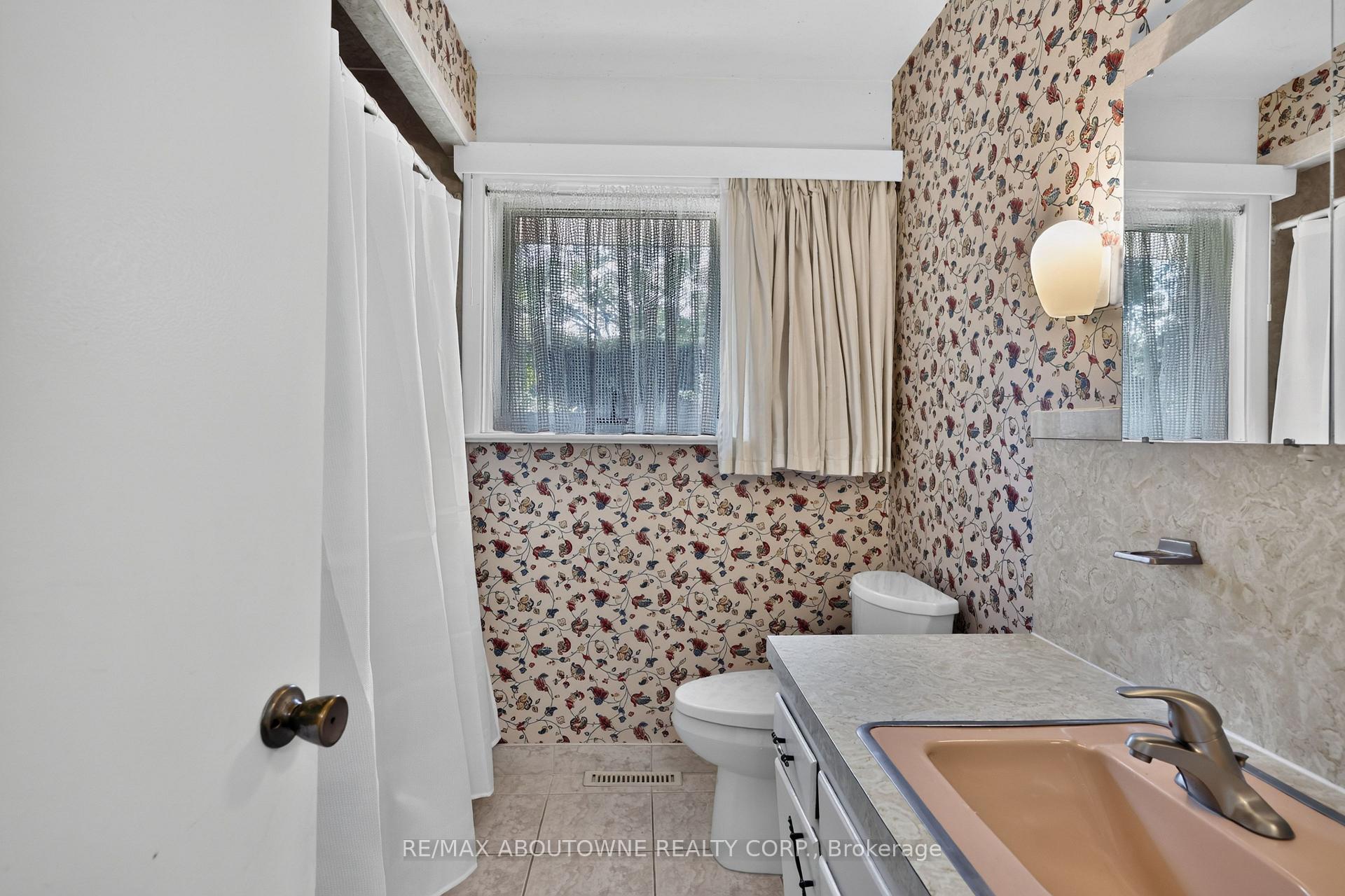 Photo 22 of 2086 Glenforest Crescent, Oakville, Ford — HOMEH