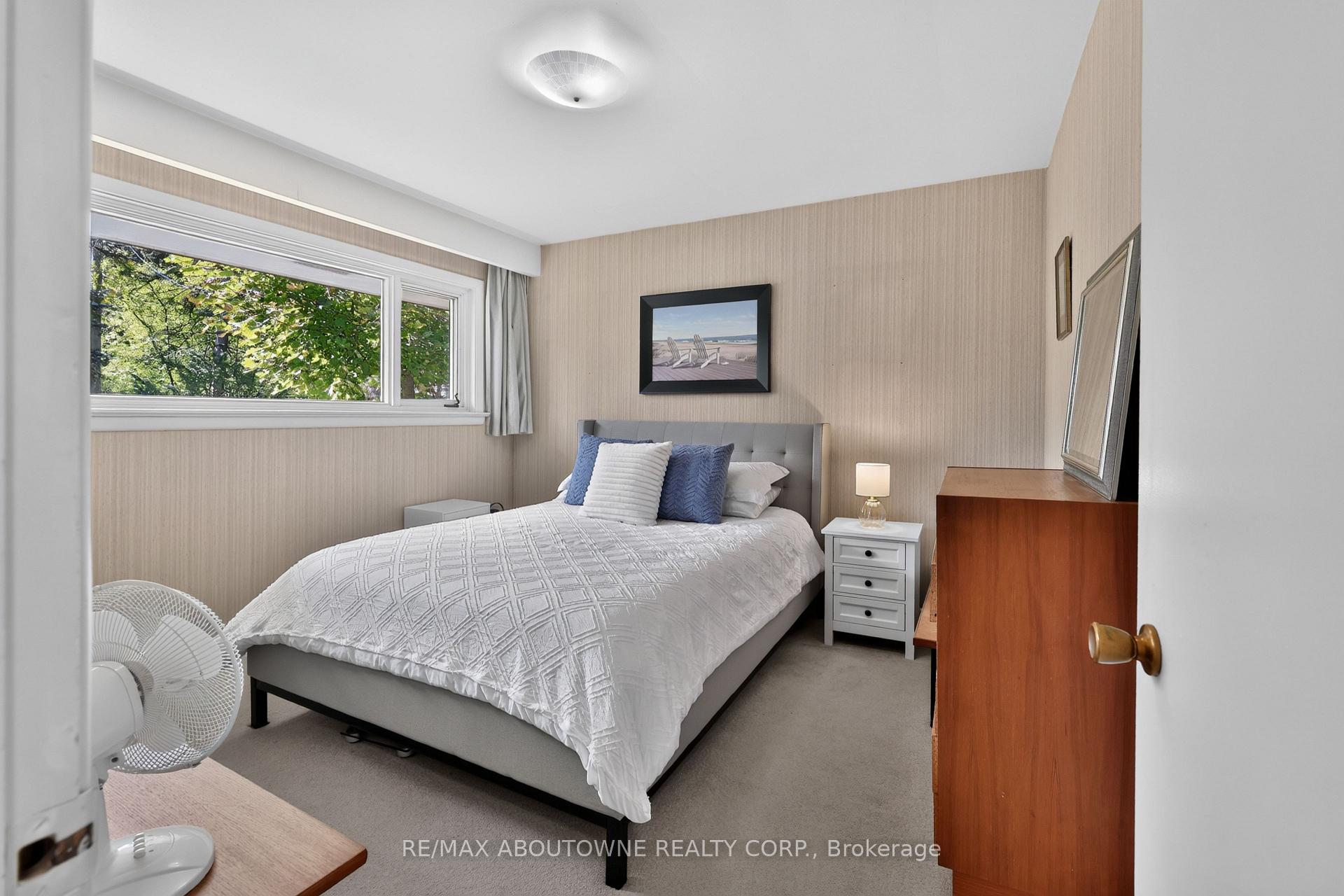 Photo 23 of 2086 Glenforest Crescent, Oakville, Ford — HOMEH