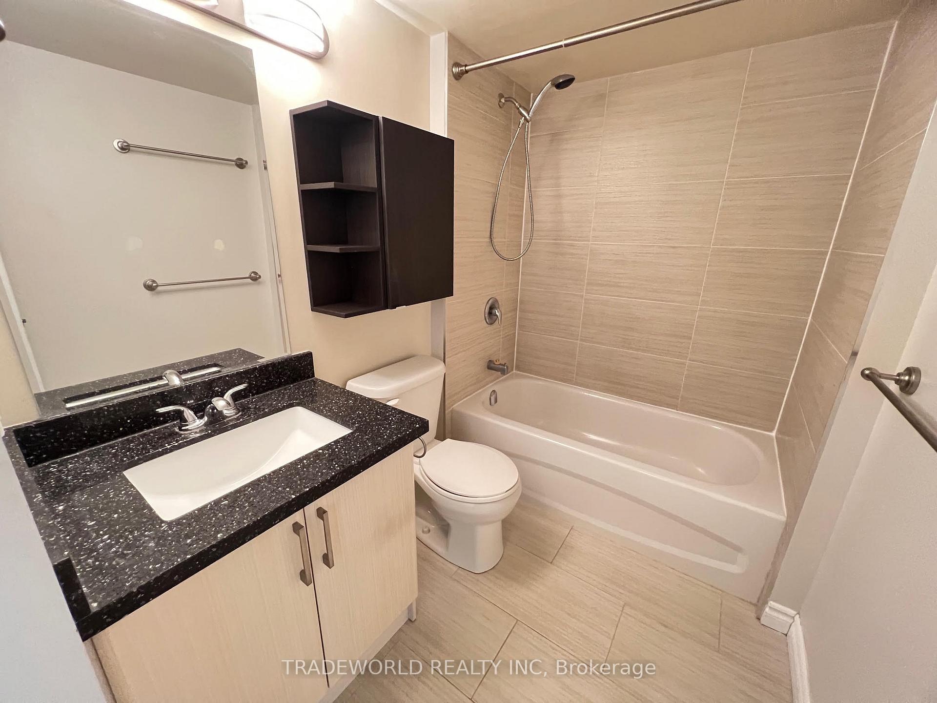Photo 11 of Unit 808, 7 Carlton Street, Toronto, Church-Yonge Corridor — HOMEH