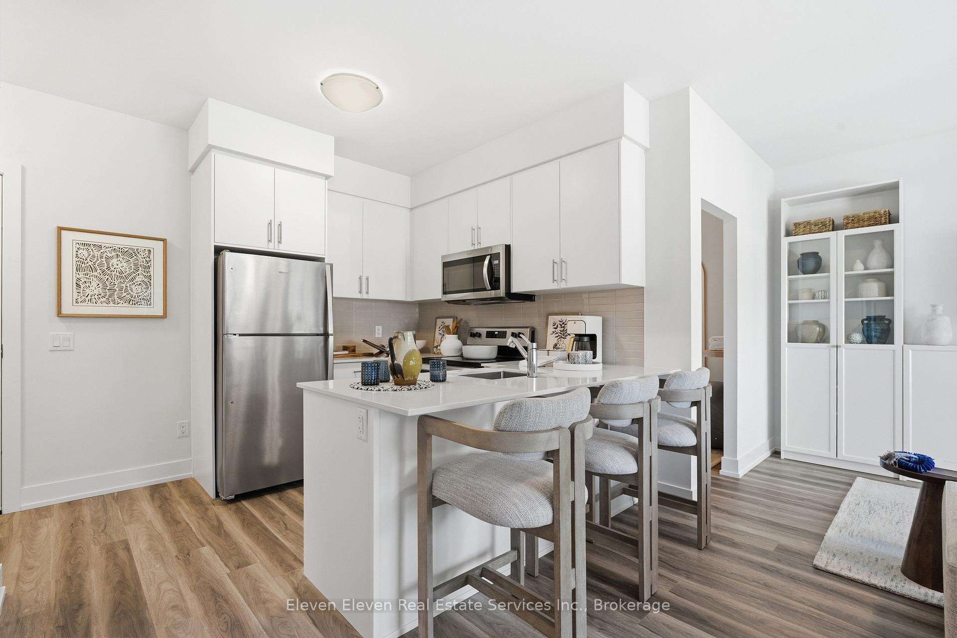 Photo 10 of Unit 605, 1000 Lackner Place, Kitchener — HOMEH