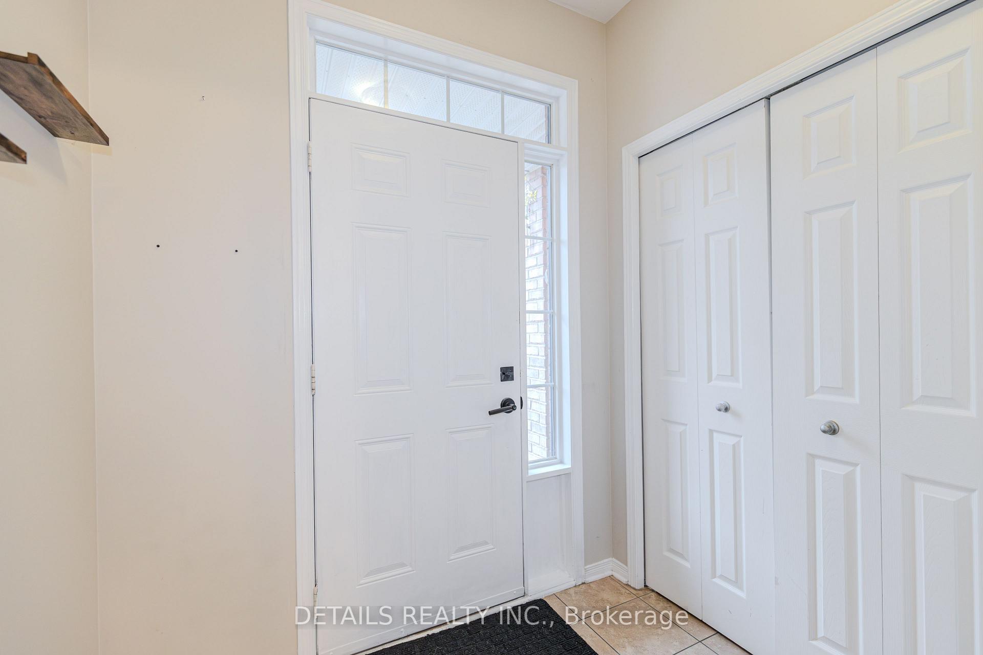 Photo 2 of 143 Gatespark Private, Ottawa, Kanata - Kanata Lakes/Heritage Hills — HOMEH