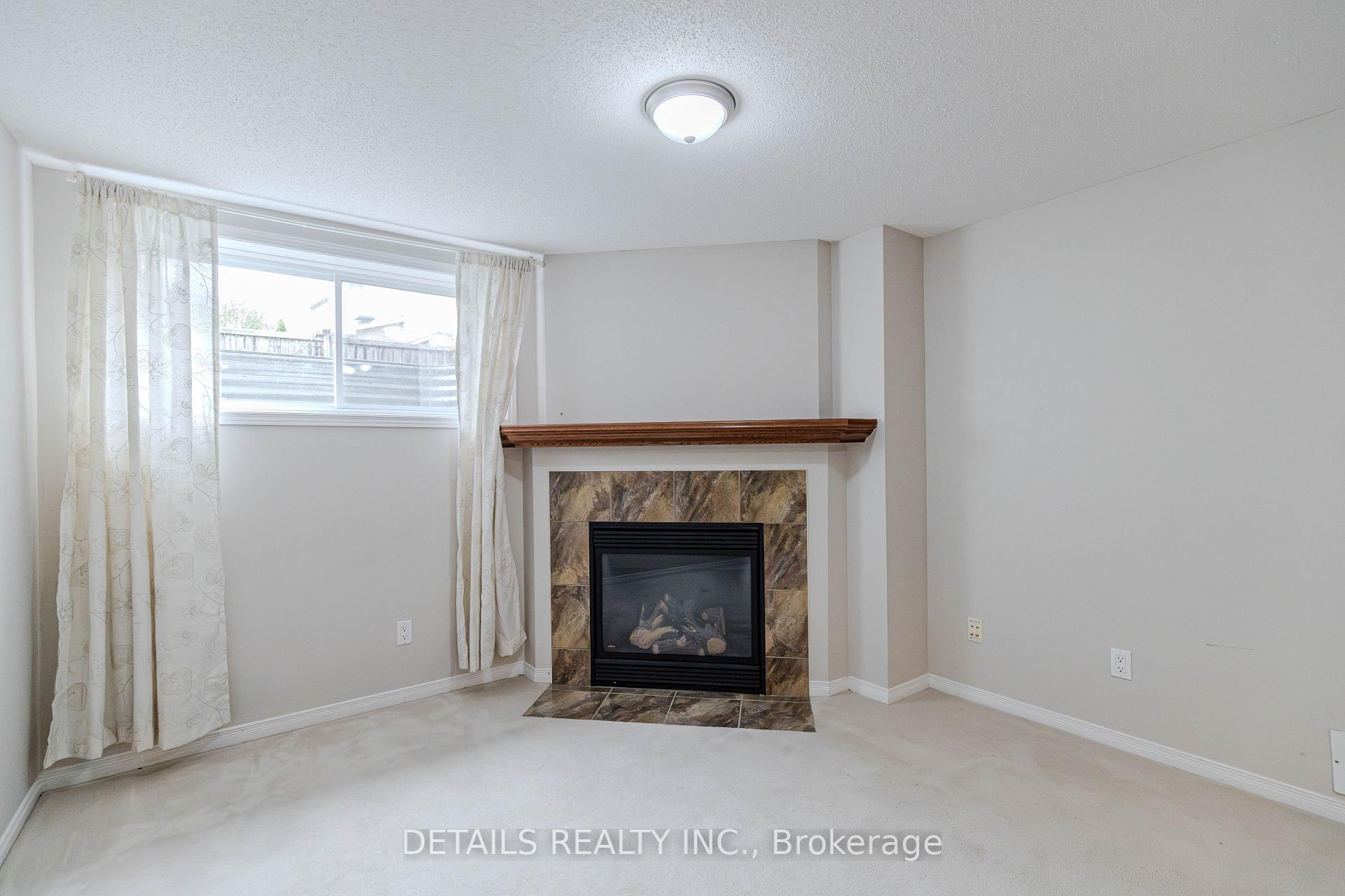 Photo 28 of 143 Gatespark Private, Ottawa, Kanata - Kanata Lakes/Heritage Hills — HOMEH